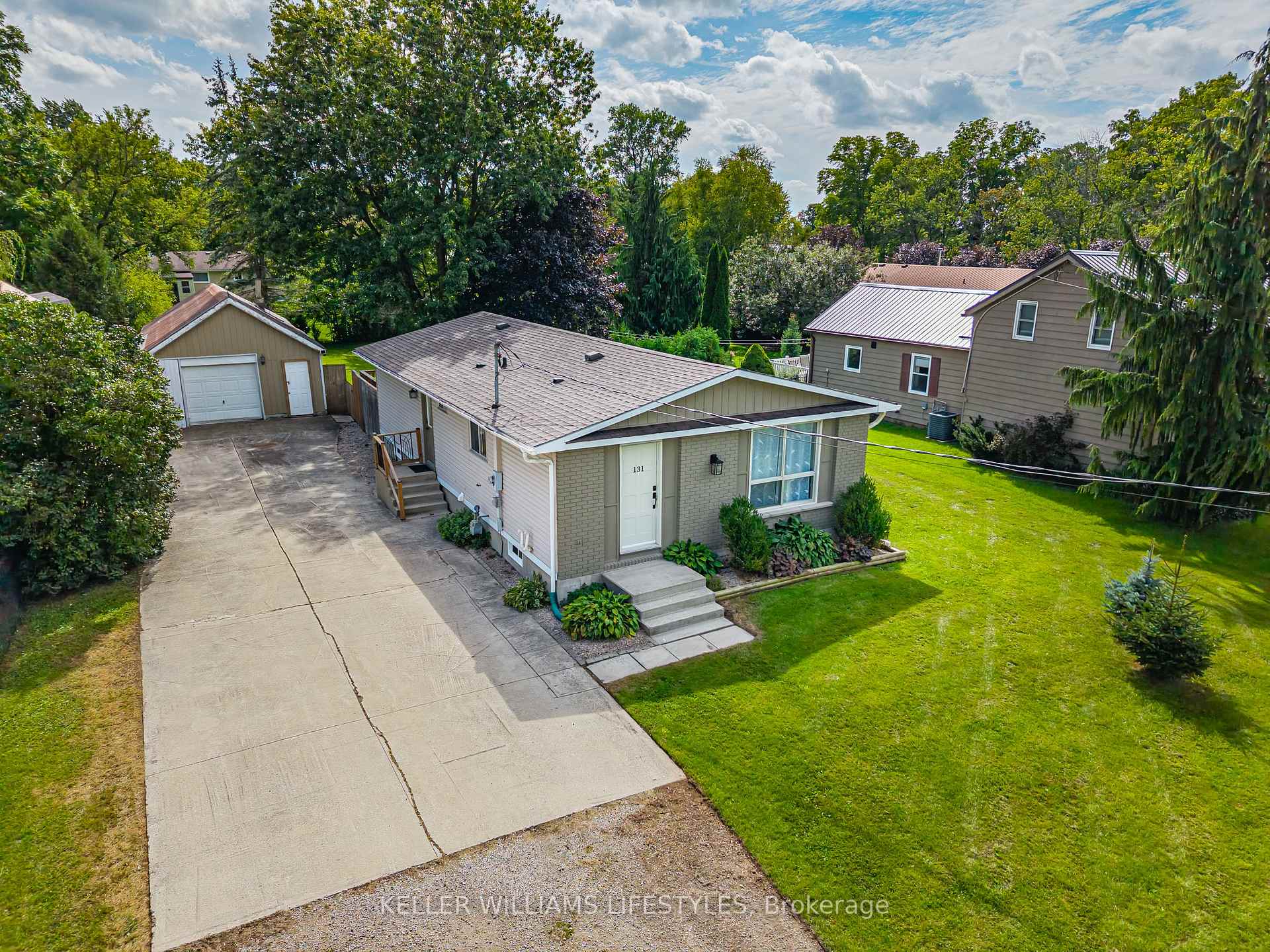 Photo 1 of 131 Prince Street, North Middlesex, Parkhill — HOMEH