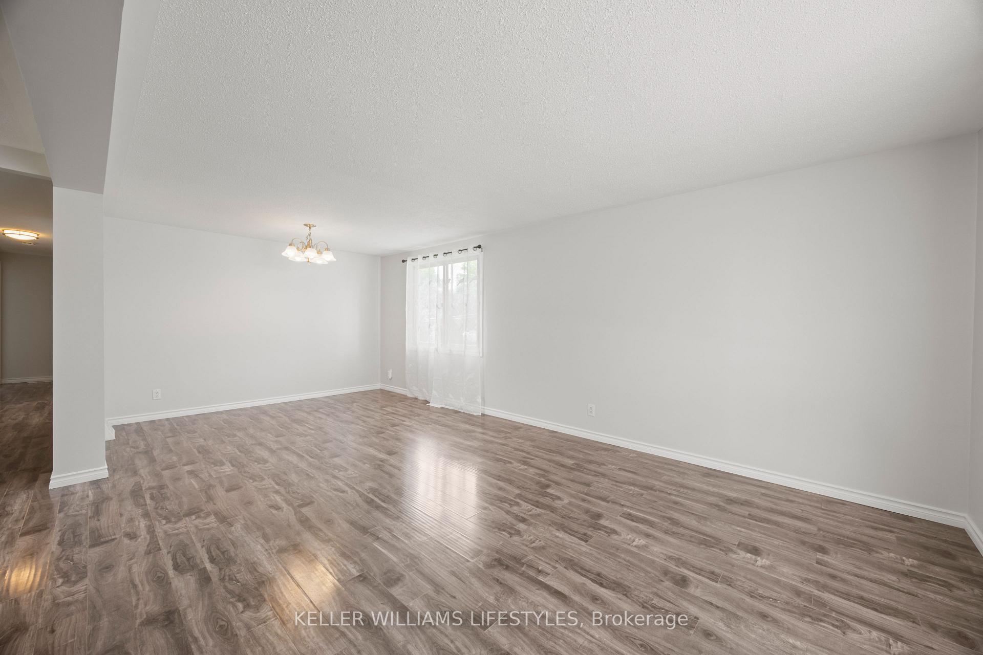 Photo 13 of 131 Prince Street, North Middlesex, Parkhill — HOMEH