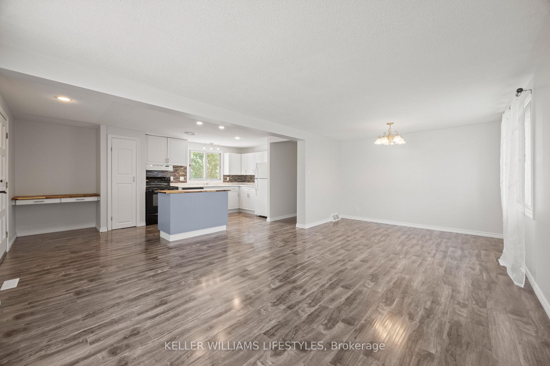 Photo 14 of 131 Prince Street, North Middlesex, Parkhill — HOMEH