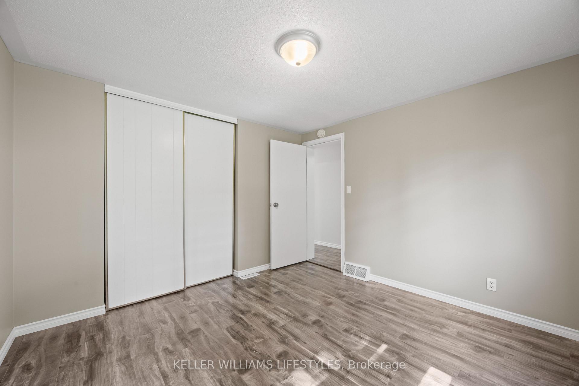 Photo 18 of 131 Prince Street, North Middlesex, Parkhill — HOMEH