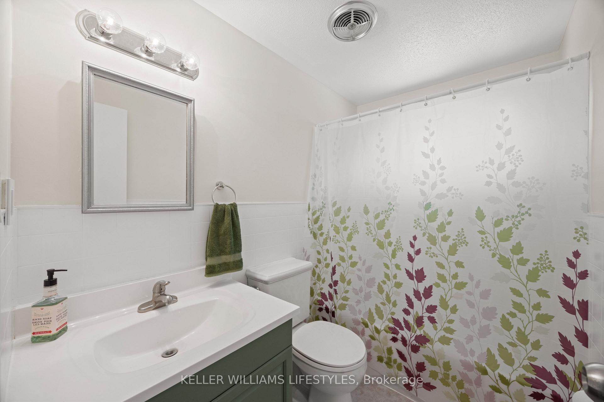Photo 23 of 131 Prince Street, North Middlesex, Parkhill — HOMEH
