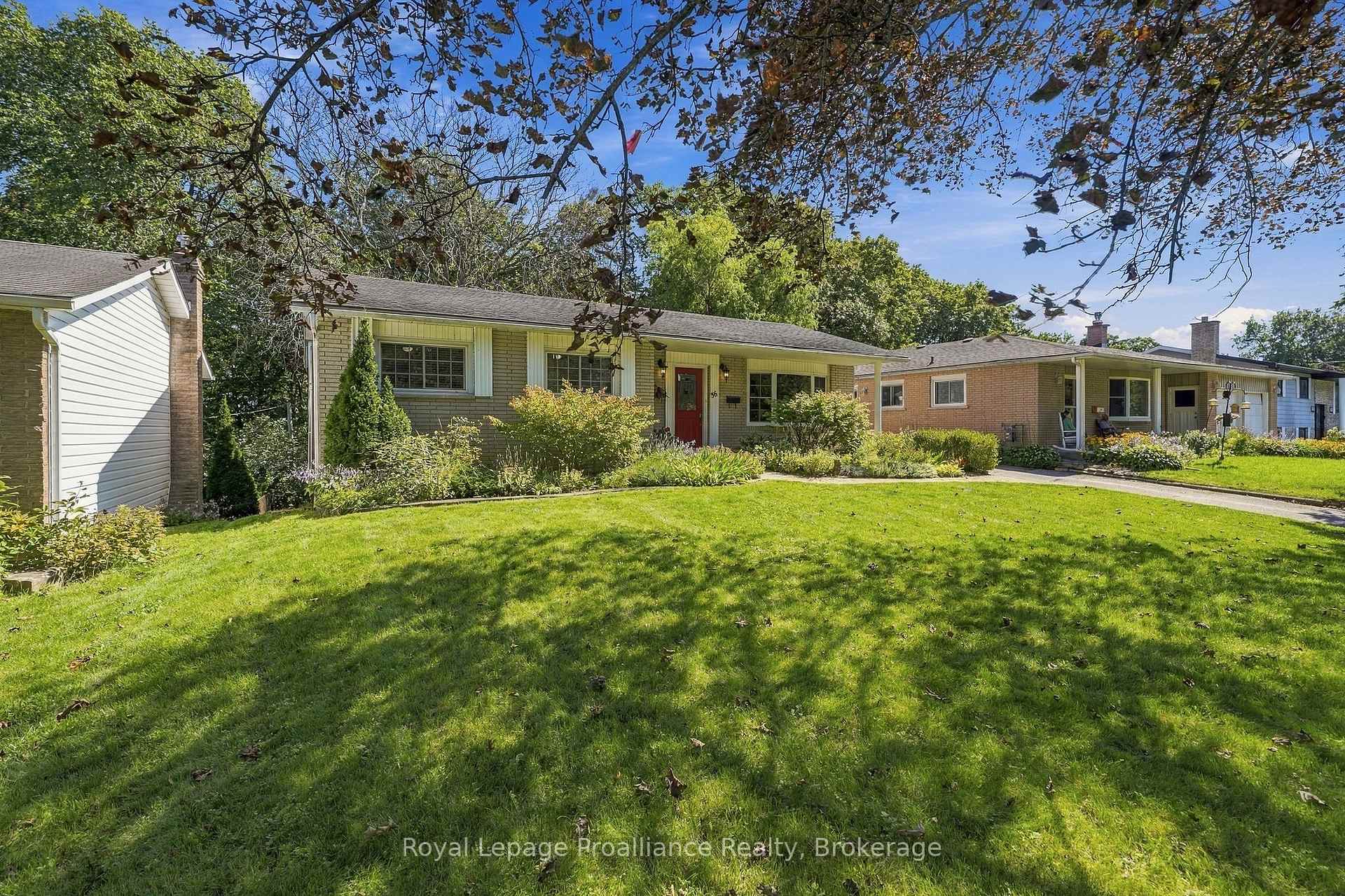 Photo 2 of 36 Parkview Heights, Quinte West, Trenton Ward — HOMEH