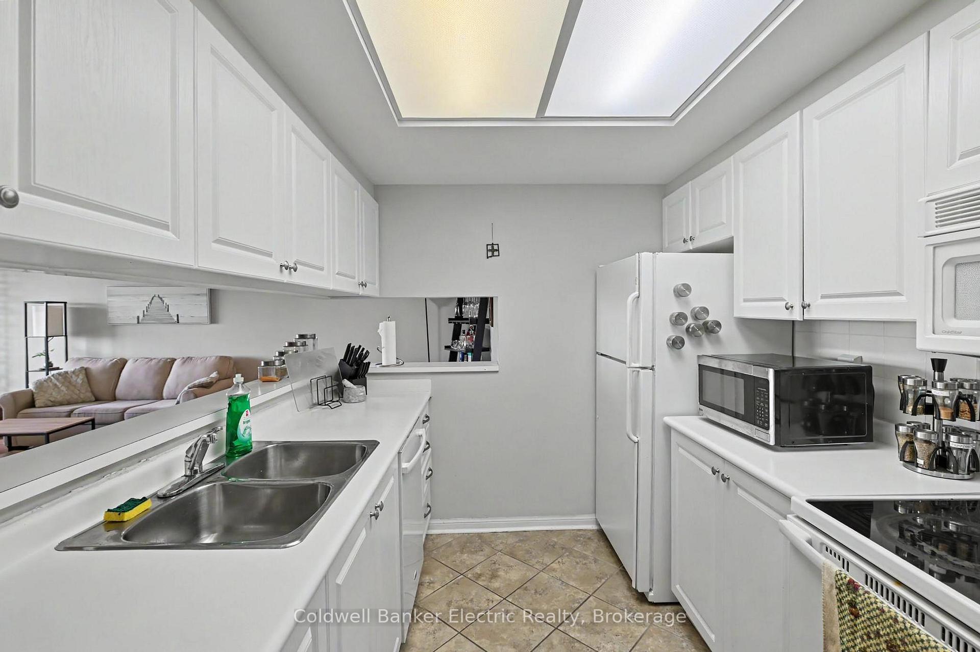 Photo 27 of Unit 1011, 712 Rossland Road E, Whitby, Pringle Creek — HOMEH