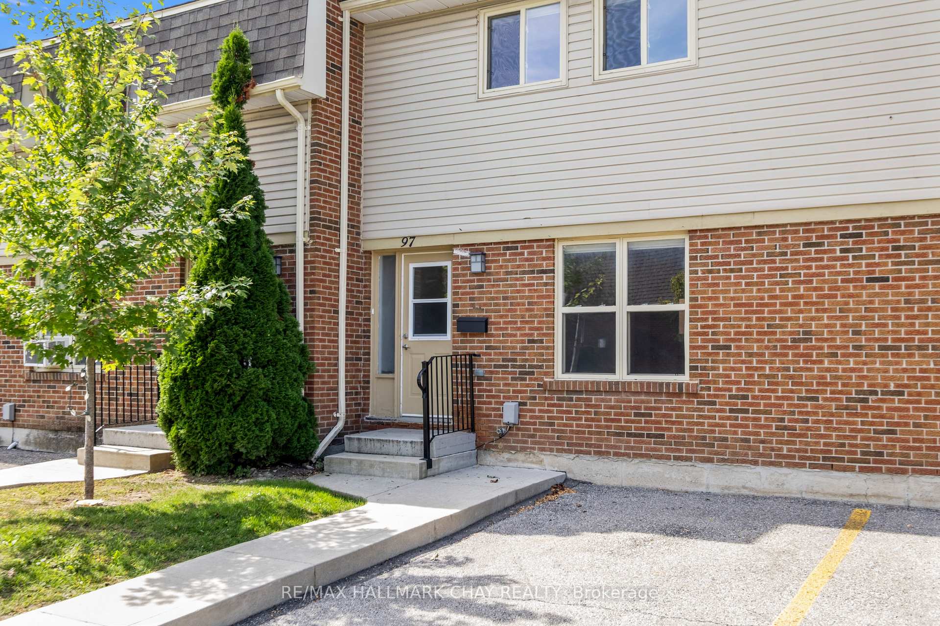 Photo 2 of Unit 97, 177 Bayview Drive, Barrie, Allandale — HOMEH