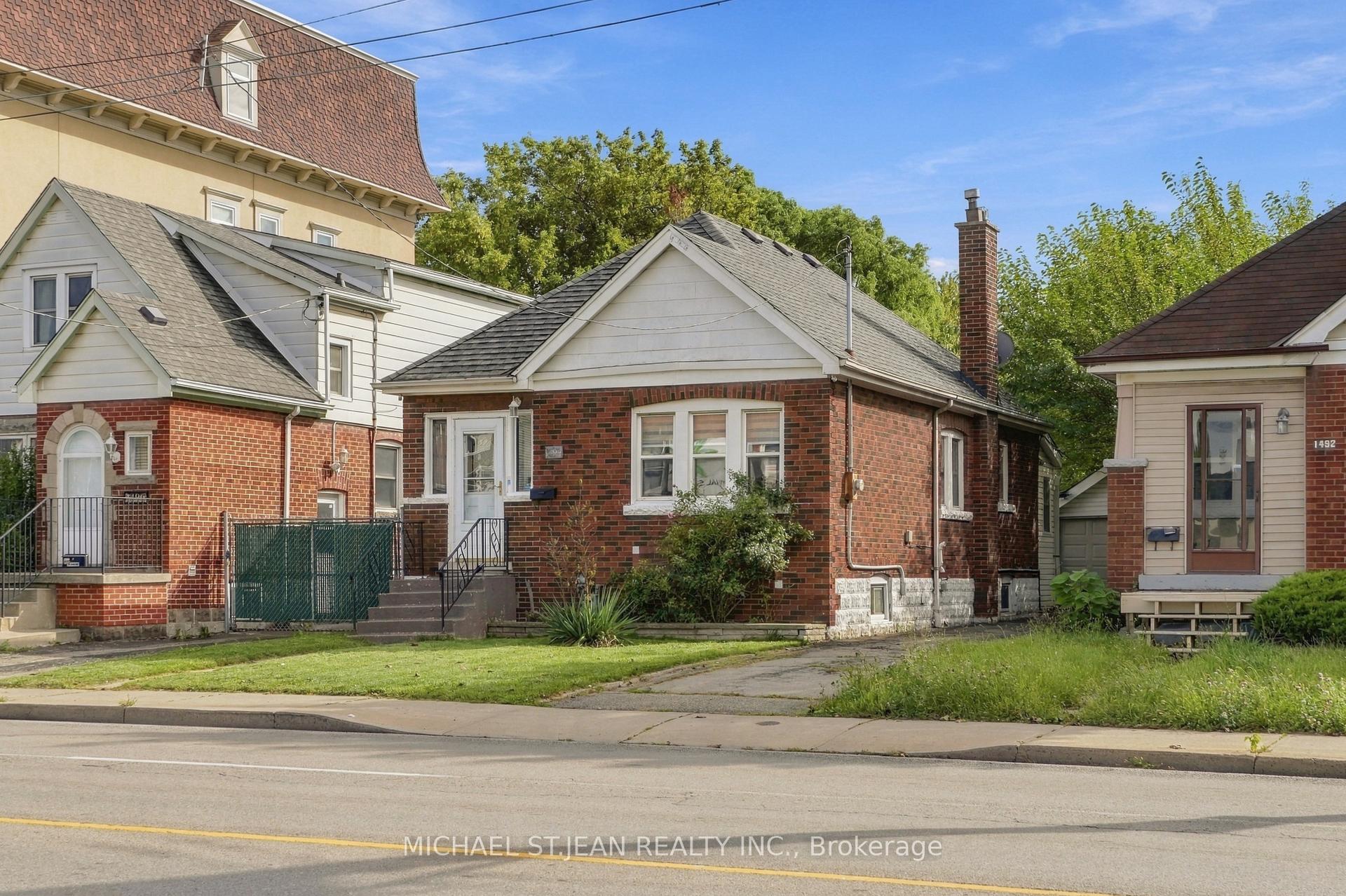 Photo 4 of 1494 Main Street E, Hamilton, Bartonville — HOMEH