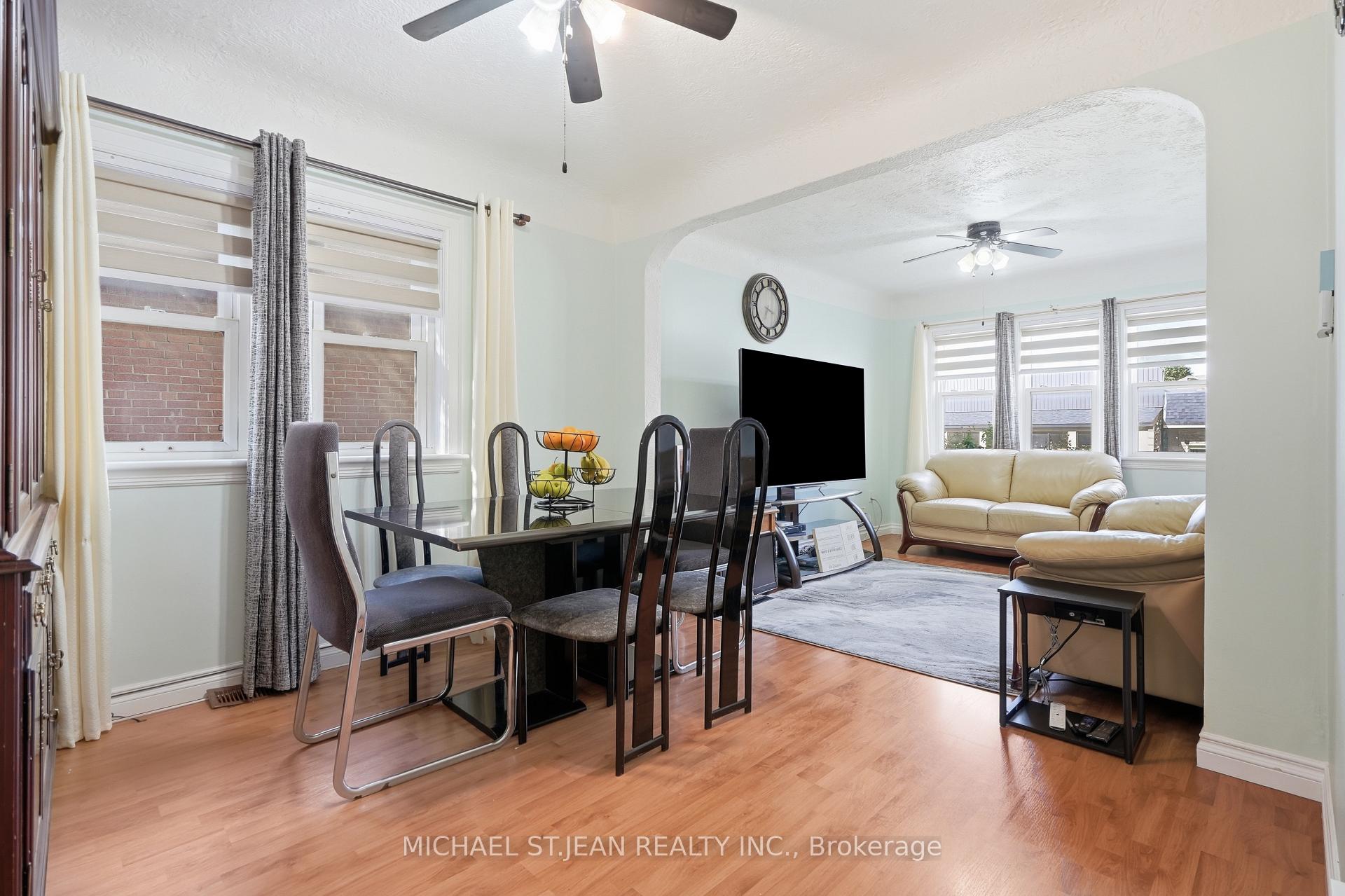 Photo 12 of 1494 Main Street E, Hamilton, Bartonville — HOMEH