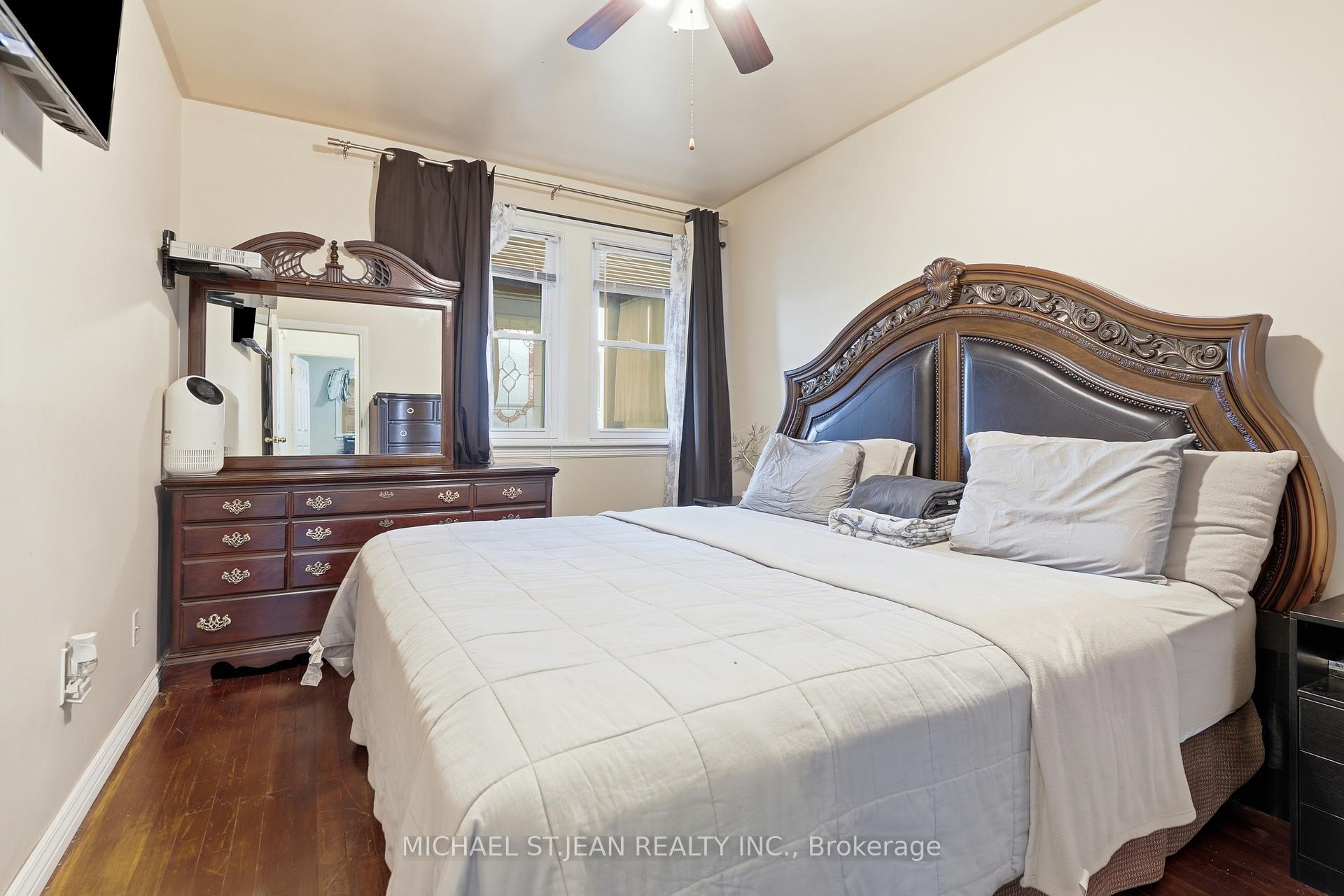 Photo 18 of 1494 Main Street E, Hamilton, Bartonville — HOMEH