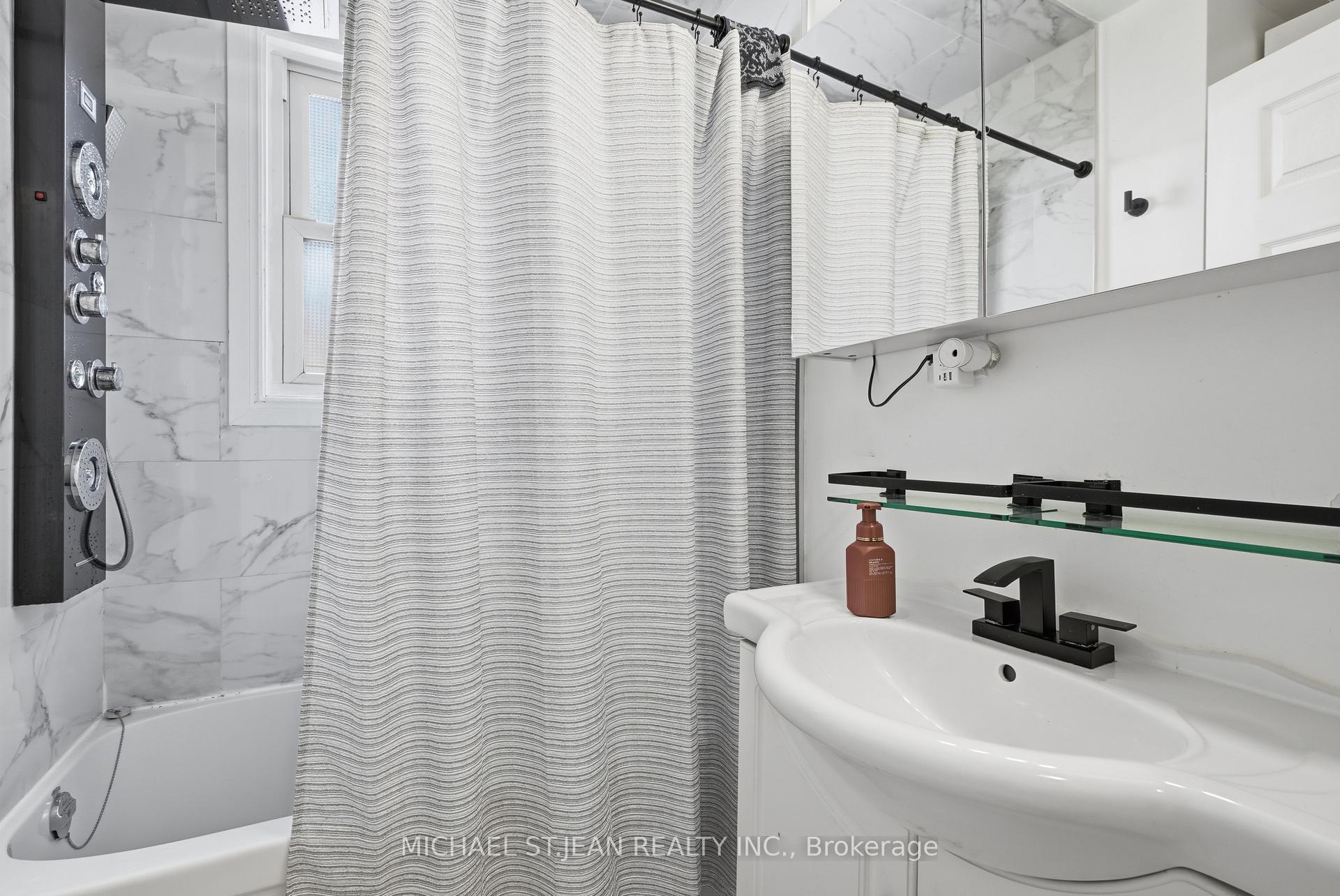 Photo 22 of 1494 Main Street E, Hamilton, Bartonville — HOMEH