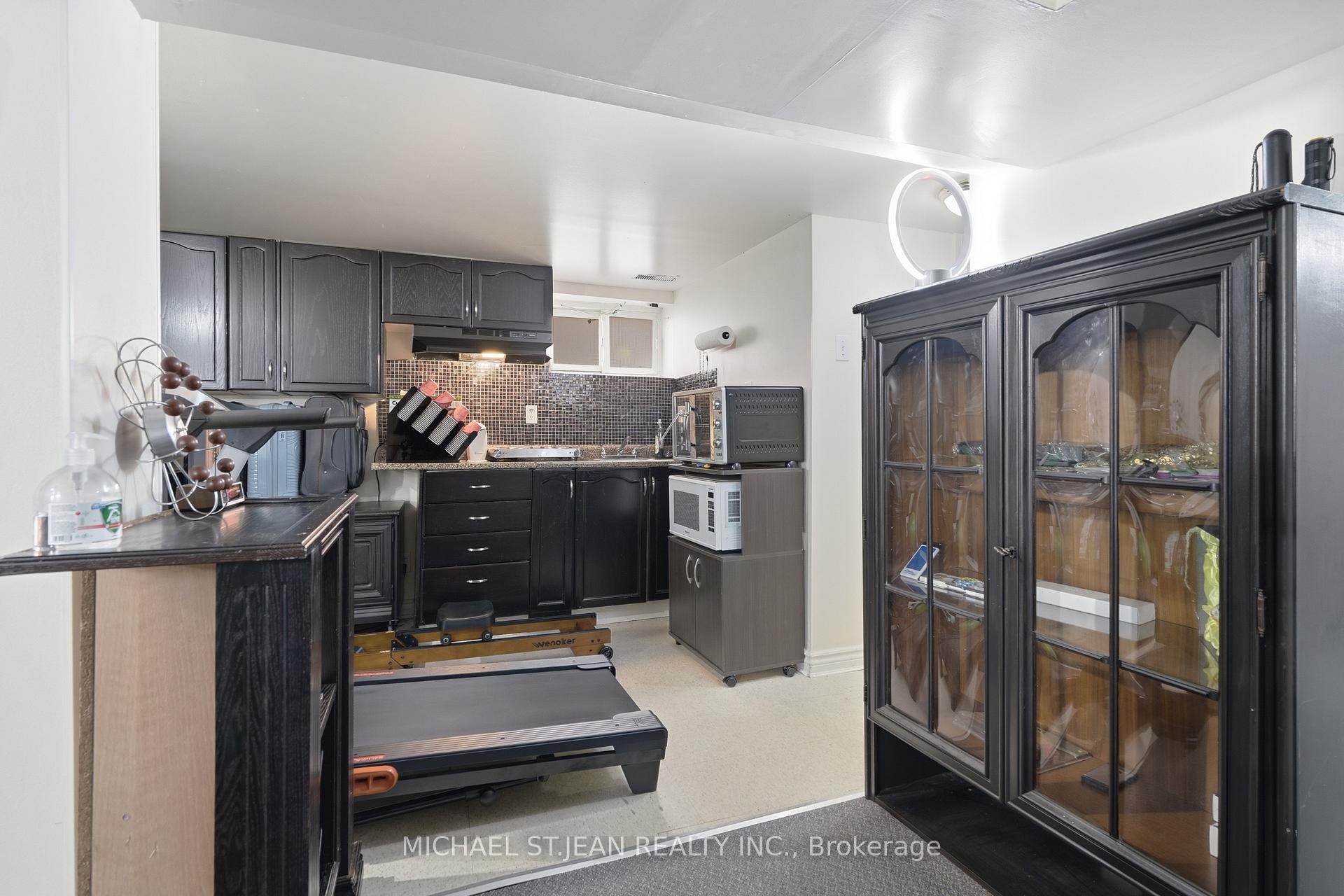 Photo 28 of 1494 Main Street E, Hamilton, Bartonville — HOMEH