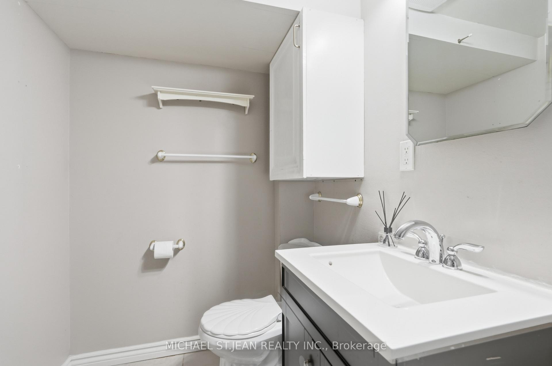 Photo 36 of 1494 Main Street E, Hamilton, Bartonville — HOMEH