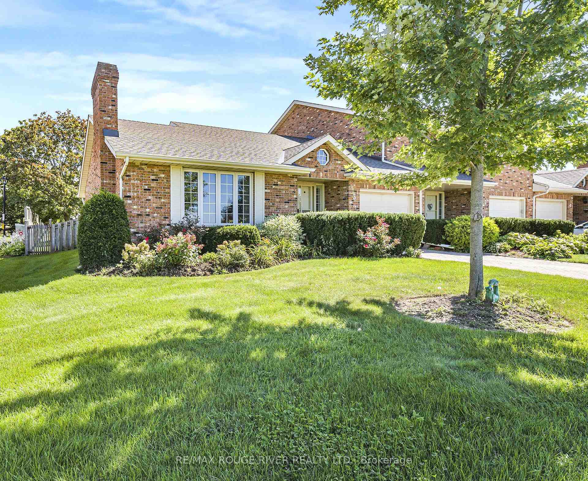 Photo of Unit 3, 2720 Mewburn Road