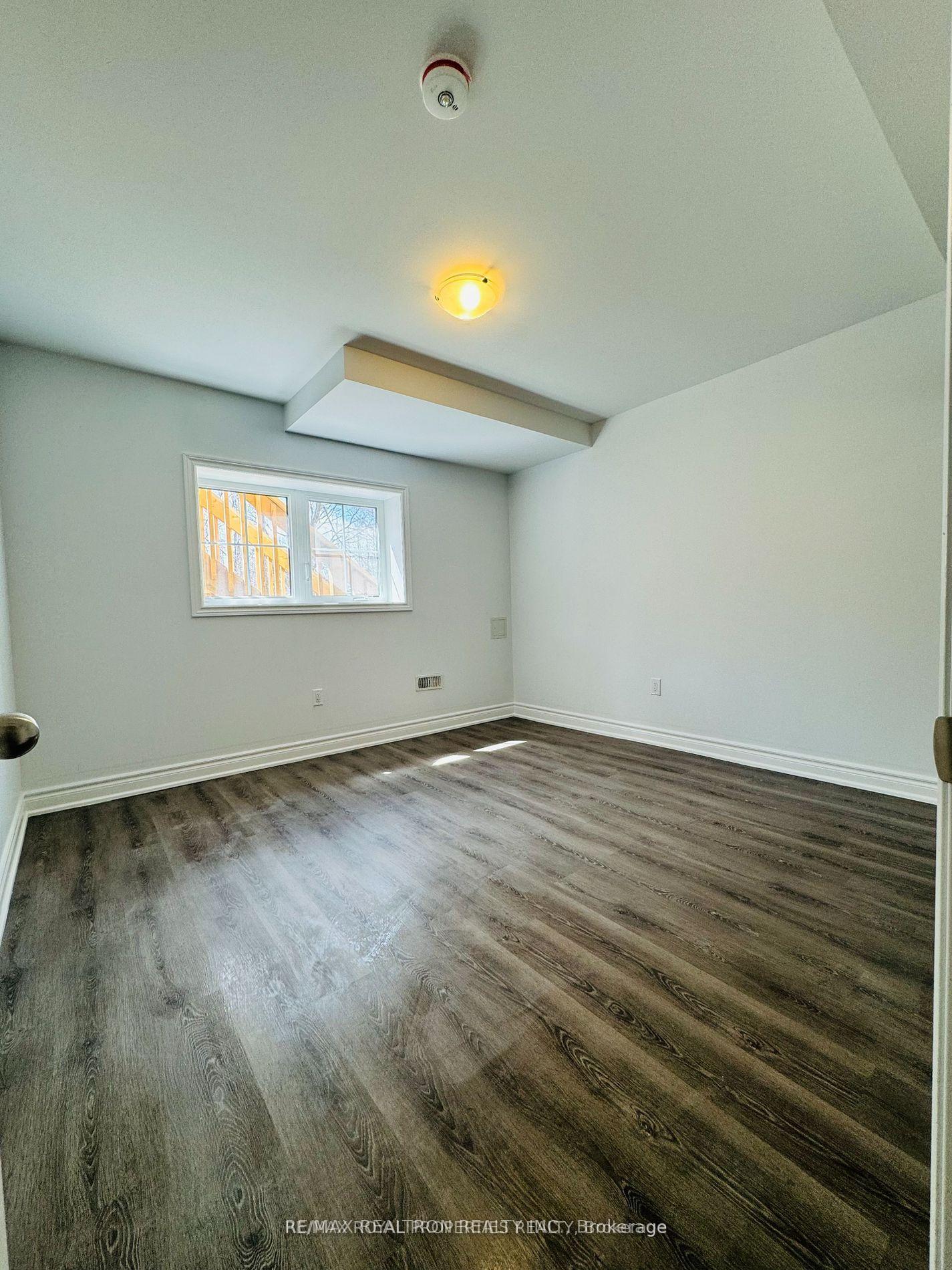 Photo 7 of 105 Auckland Drive, Whitby, Rural Whitby — HOMEH