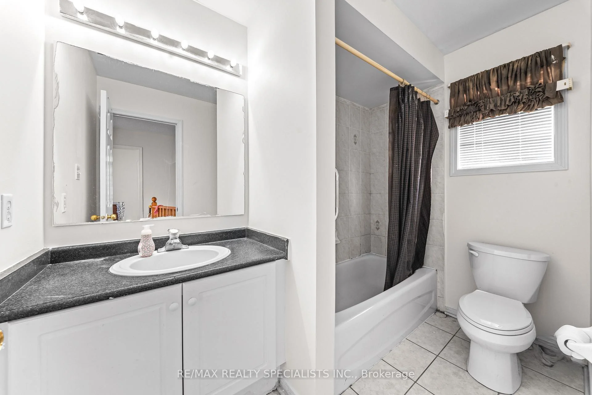 Photo 27 of 60 Kanashiro Street, Brampton, Bram East — HOMEH