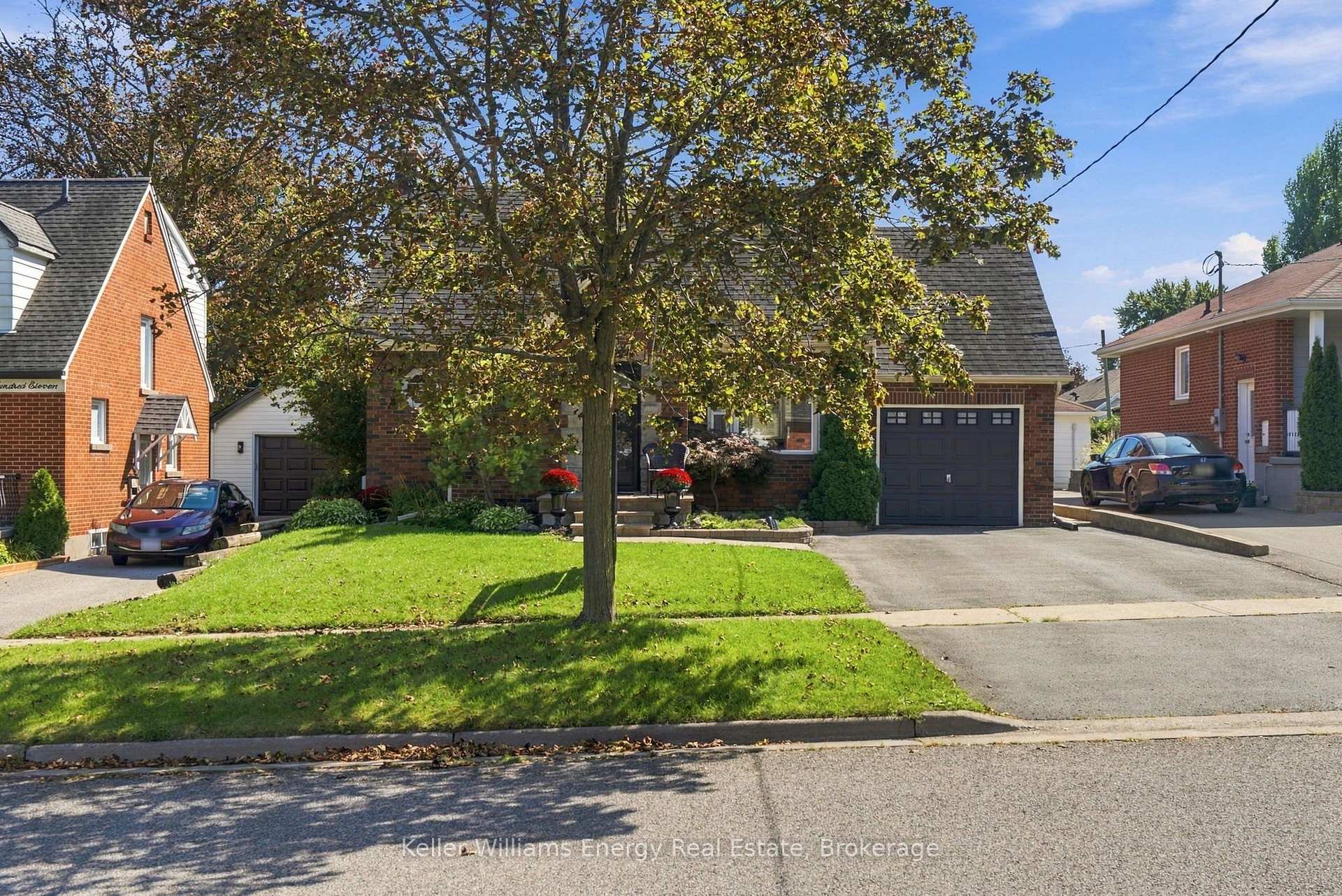 Photo 2 of 107 Sutherland Avenue, Oshawa, O'Neill — HOMEH