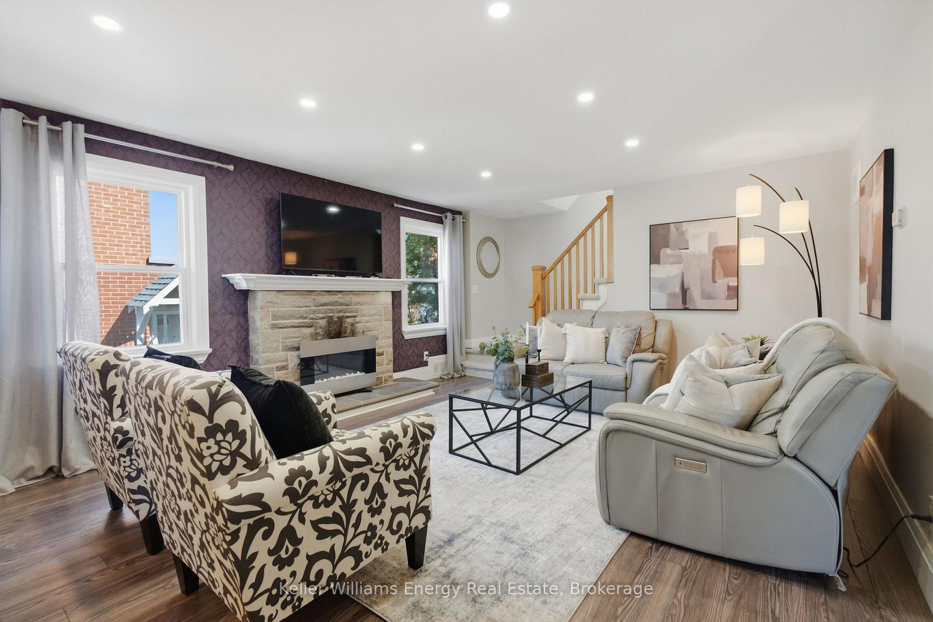 Photo 6 of 107 Sutherland Avenue, Oshawa, O'Neill — HOMEH