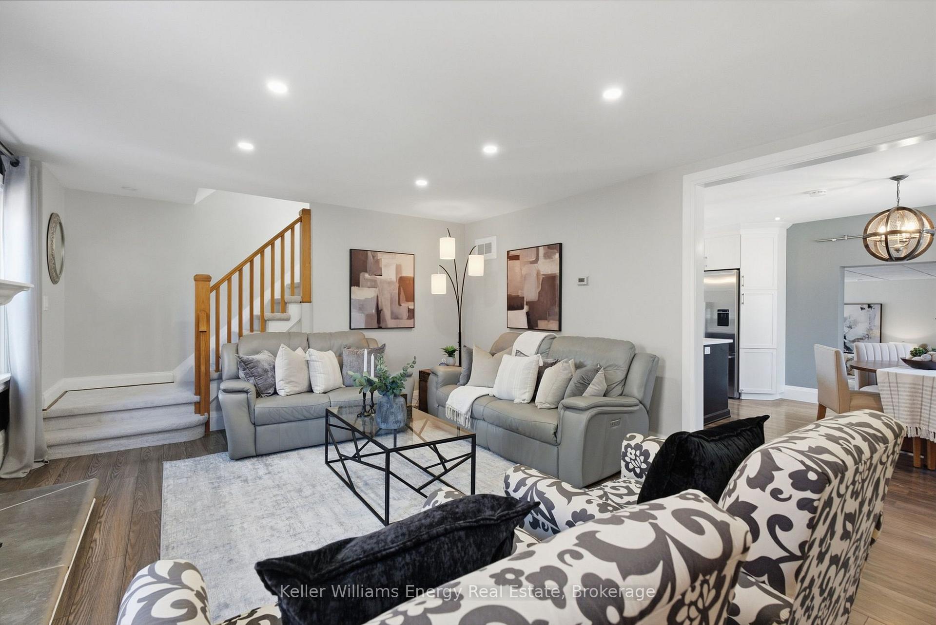 Photo 7 of 107 Sutherland Avenue, Oshawa, O'Neill — HOMEH