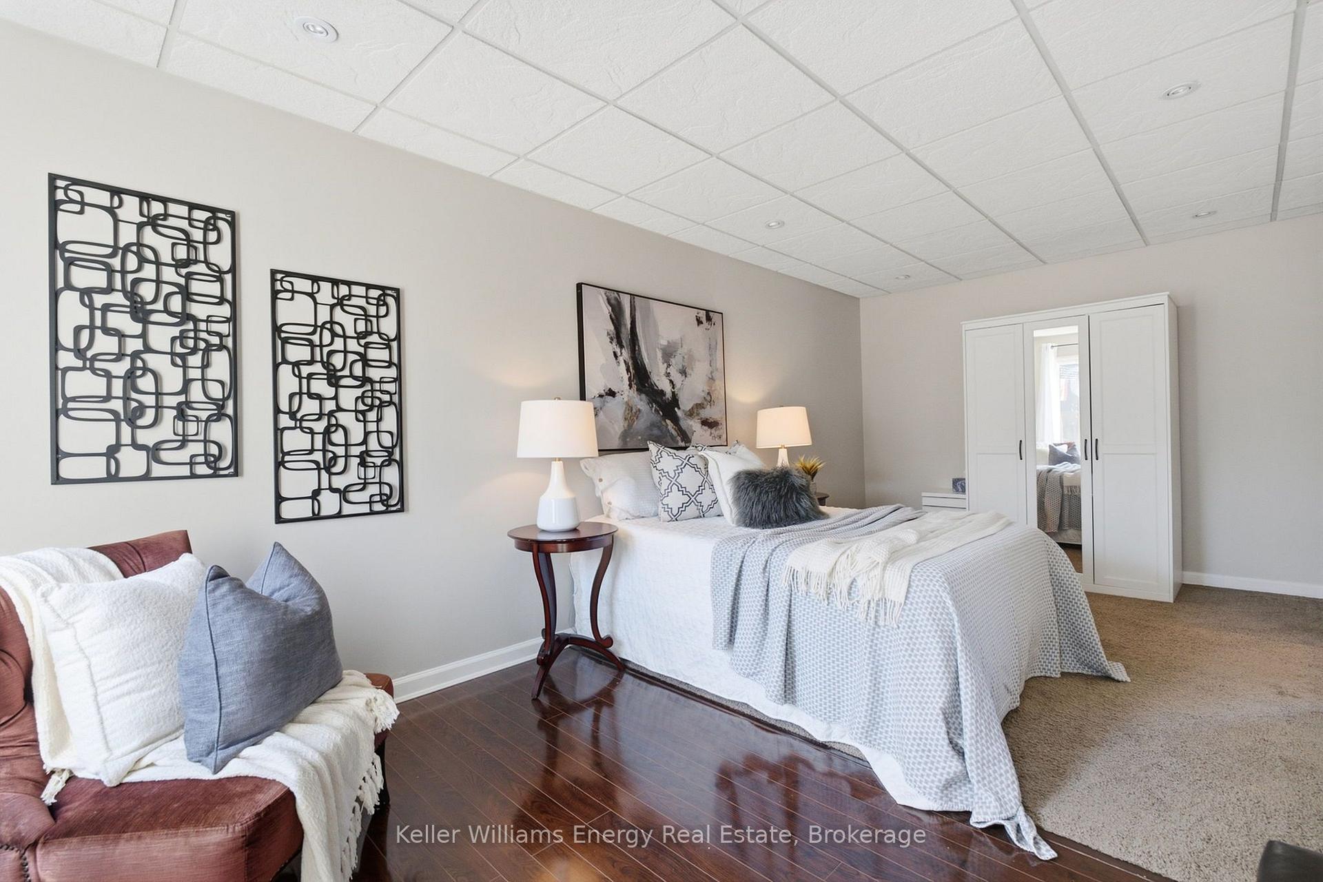 Photo 17 of 107 Sutherland Avenue, Oshawa, O'Neill — HOMEH