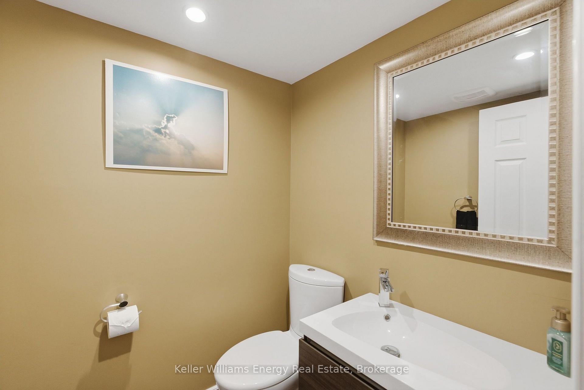 Photo 33 of 107 Sutherland Avenue, Oshawa, O'Neill — HOMEH