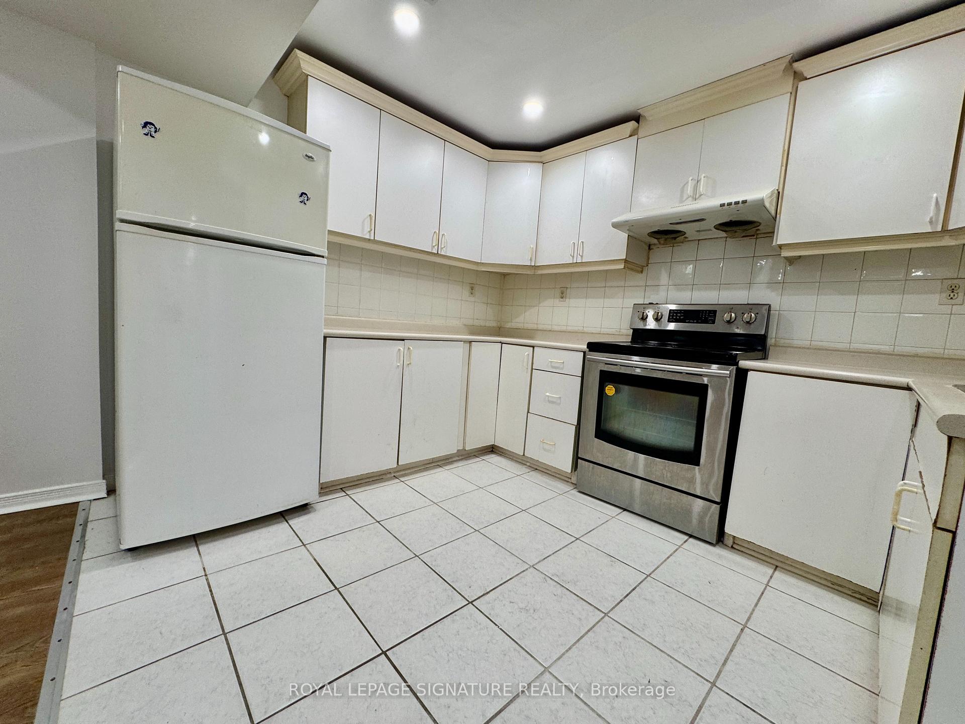 Photo 10 of Unit Bsmt, 7 Timbers Circle, Markham, Milliken Mills East — HOMEH
