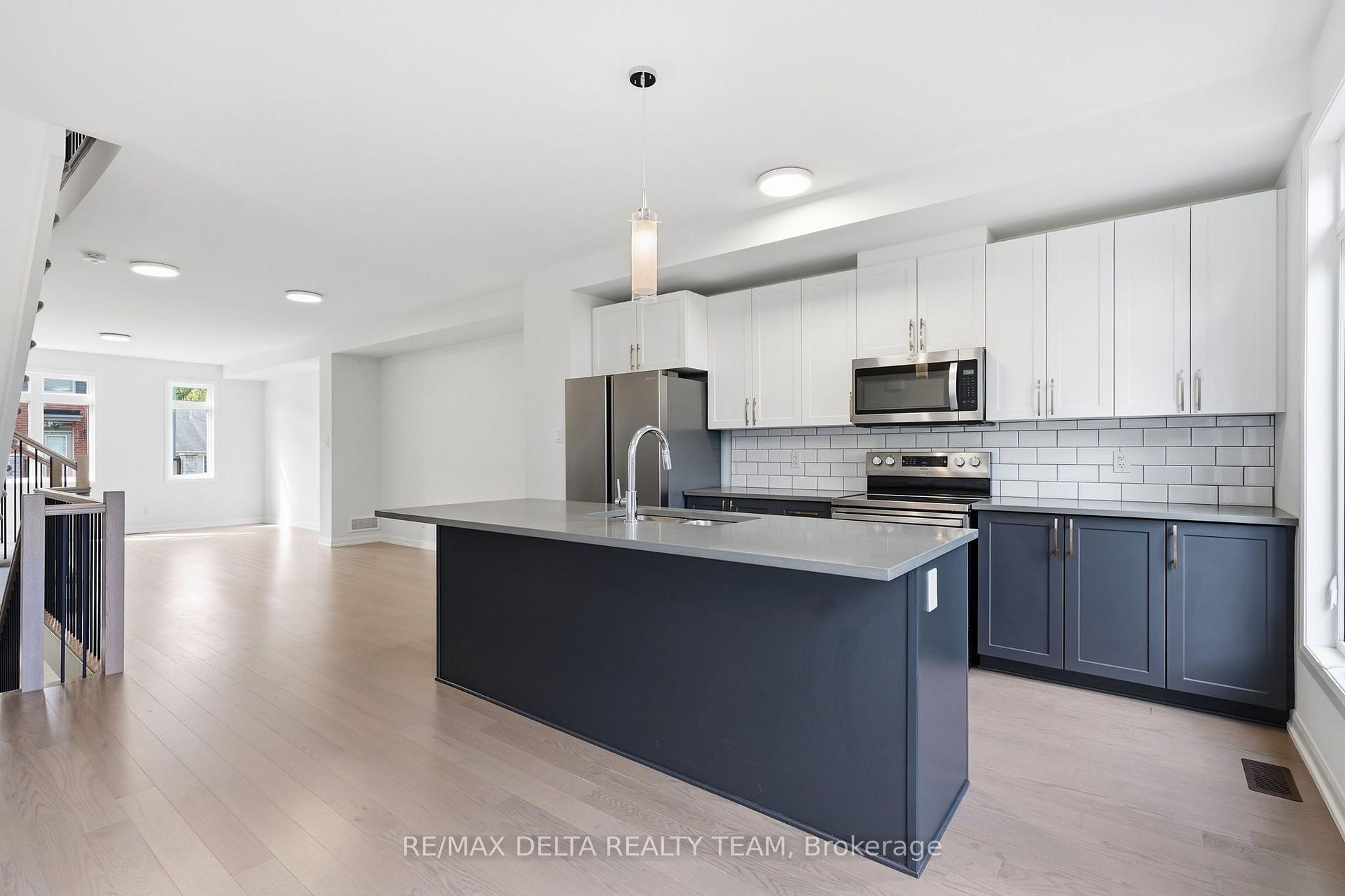 Photo 17 of 561 Halo Private, Ottawa, Chapel Hill — HOMEH
