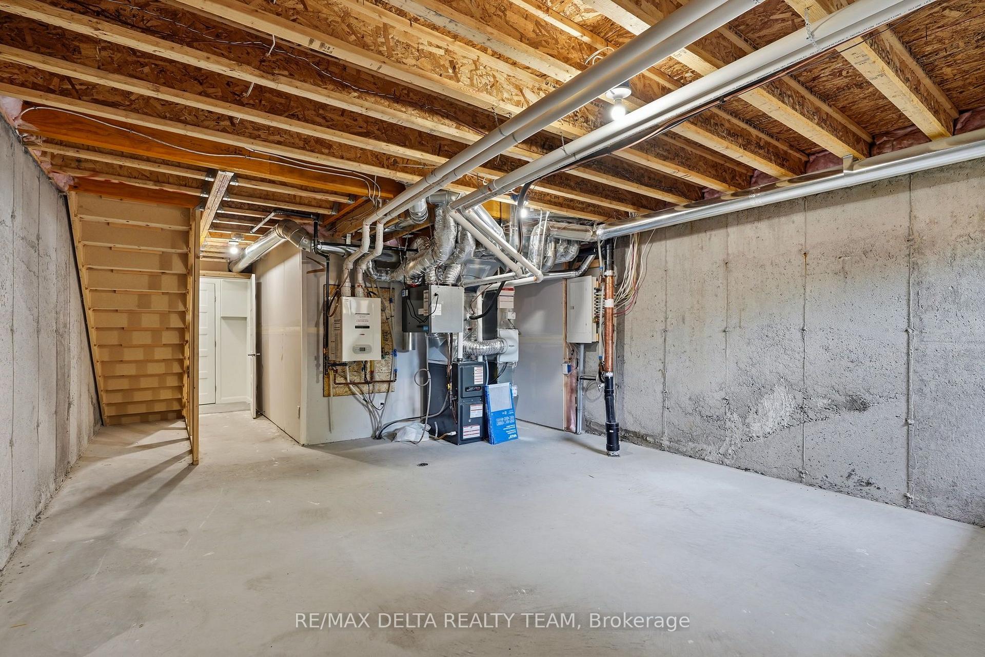 Photo 35 of 561 Halo Private, Ottawa, Chapel Hill — HOMEH