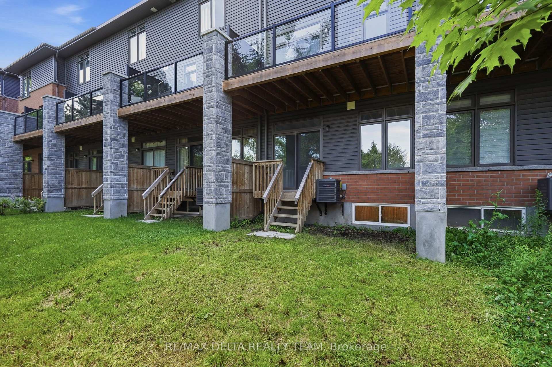 Photo 38 of 561 Halo Private, Ottawa, Chapel Hill — HOMEH