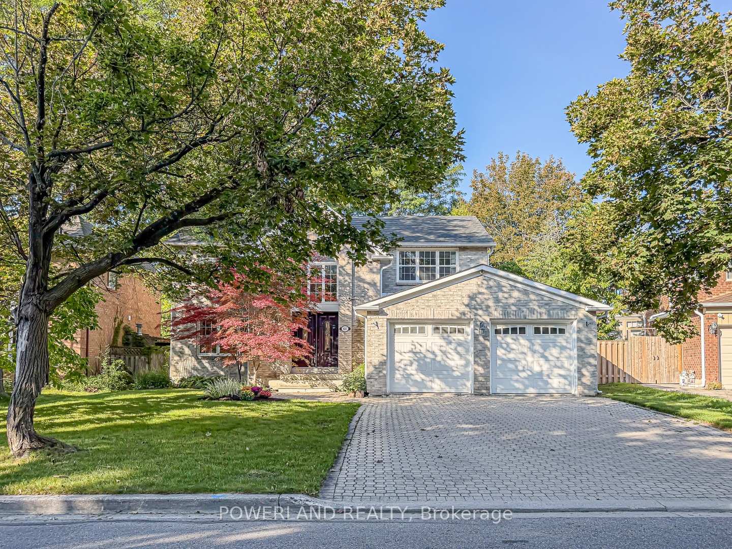 Photo 2 of 61 Addington Square, Markham, Unionville — HOMEH