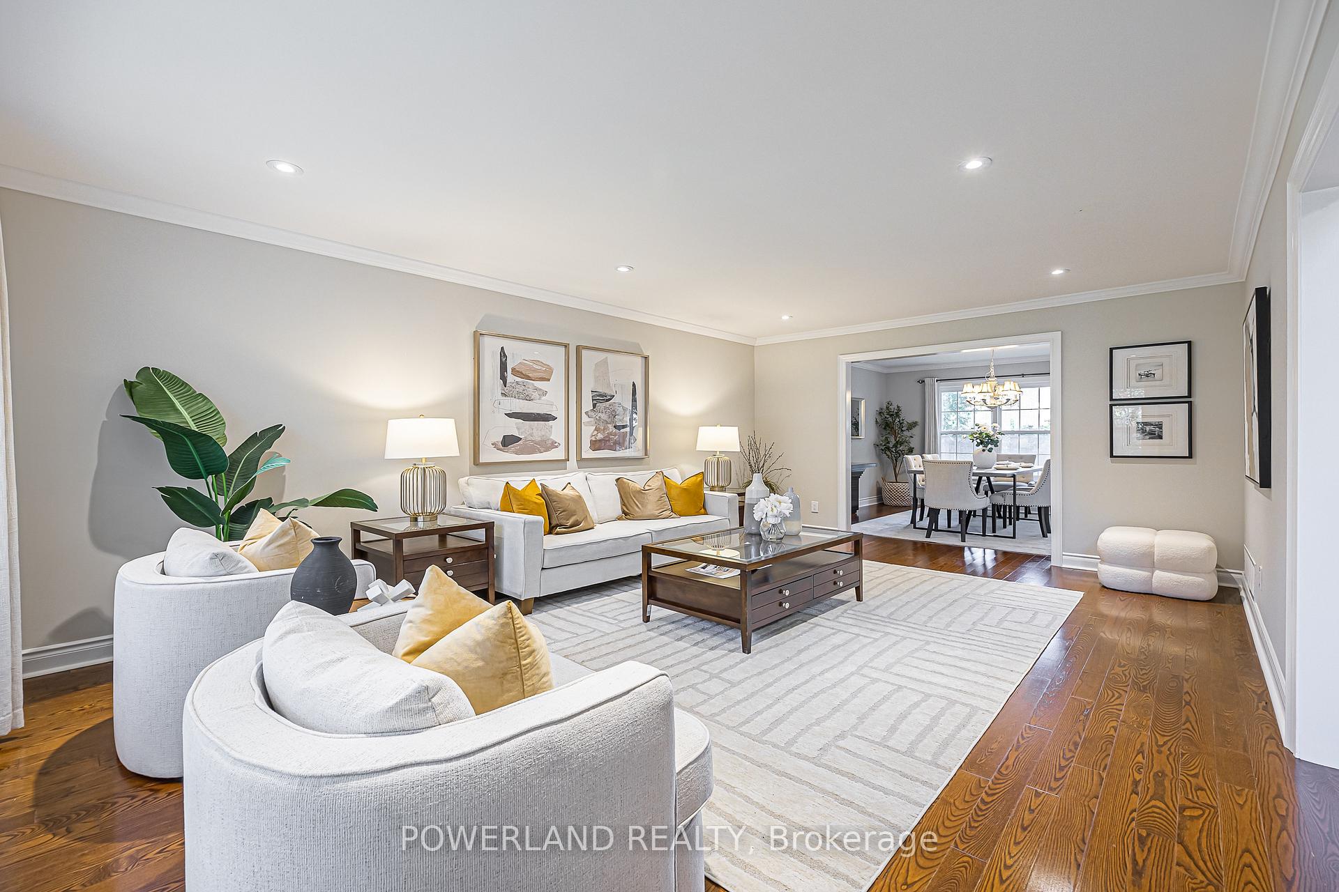 Photo 8 of 61 Addington Square, Markham, Unionville — HOMEH