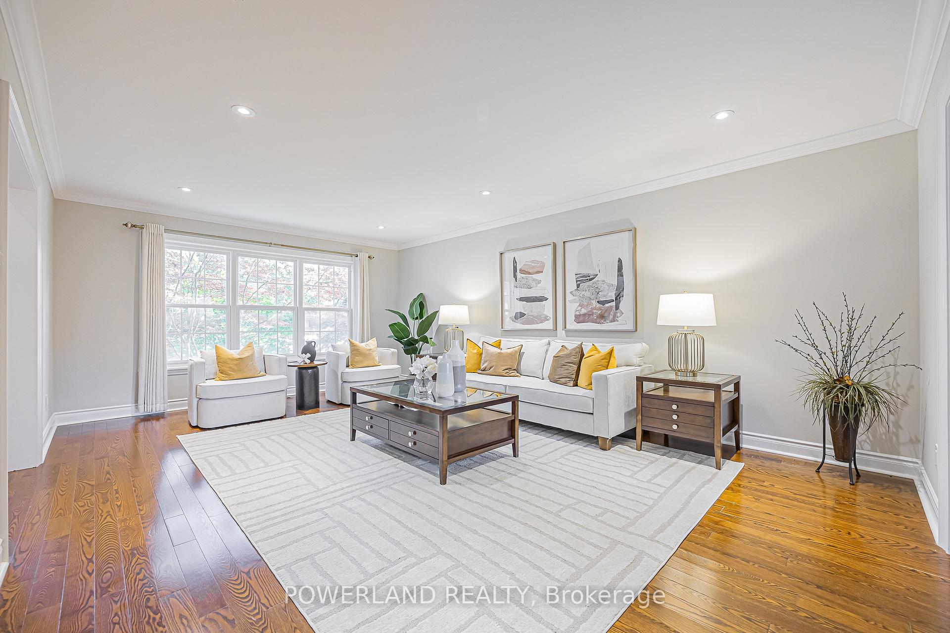 Photo 9 of 61 Addington Square, Markham, Unionville — HOMEH