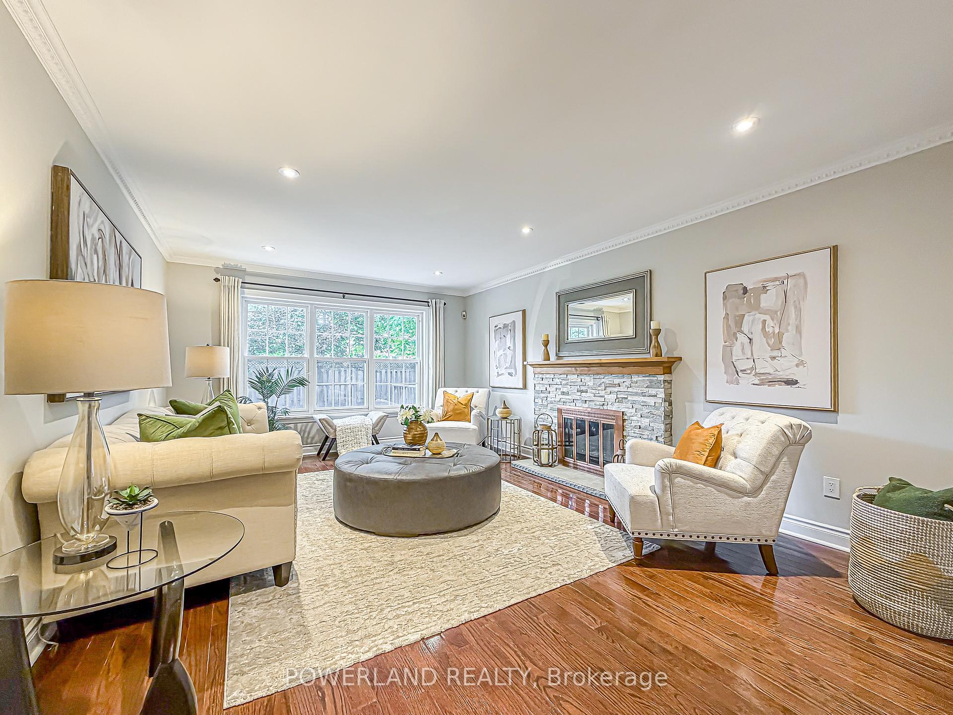 Photo 20 of 61 Addington Square, Markham, Unionville — HOMEH