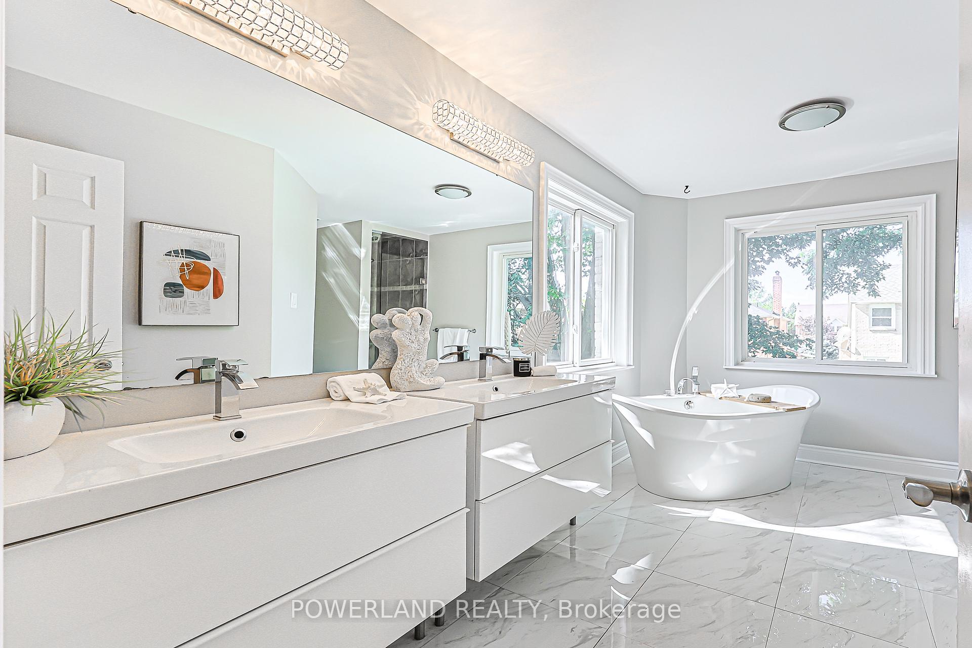 Photo 32 of 61 Addington Square, Markham, Unionville — HOMEH