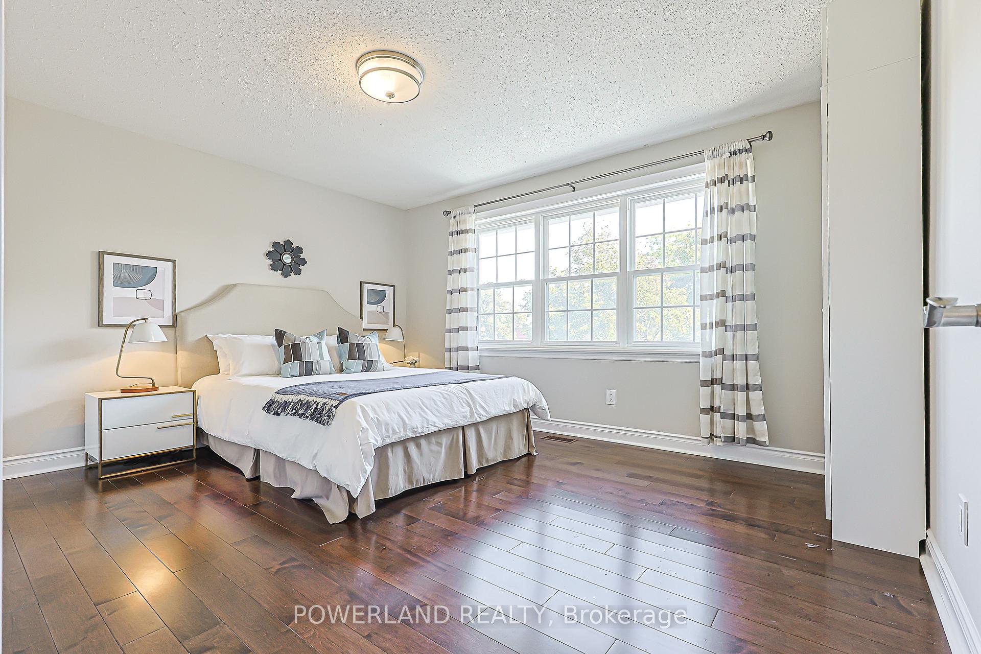 Photo 36 of 61 Addington Square, Markham, Unionville — HOMEH