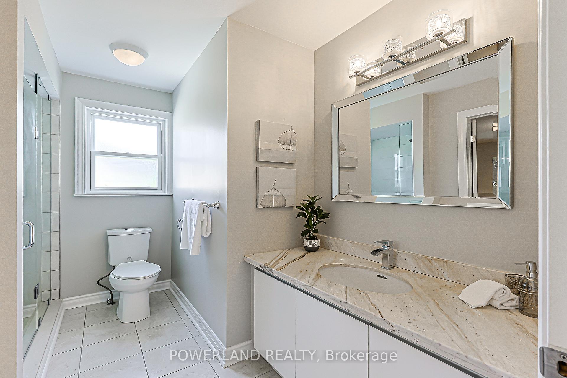 Photo 39 of 61 Addington Square, Markham, Unionville — HOMEH