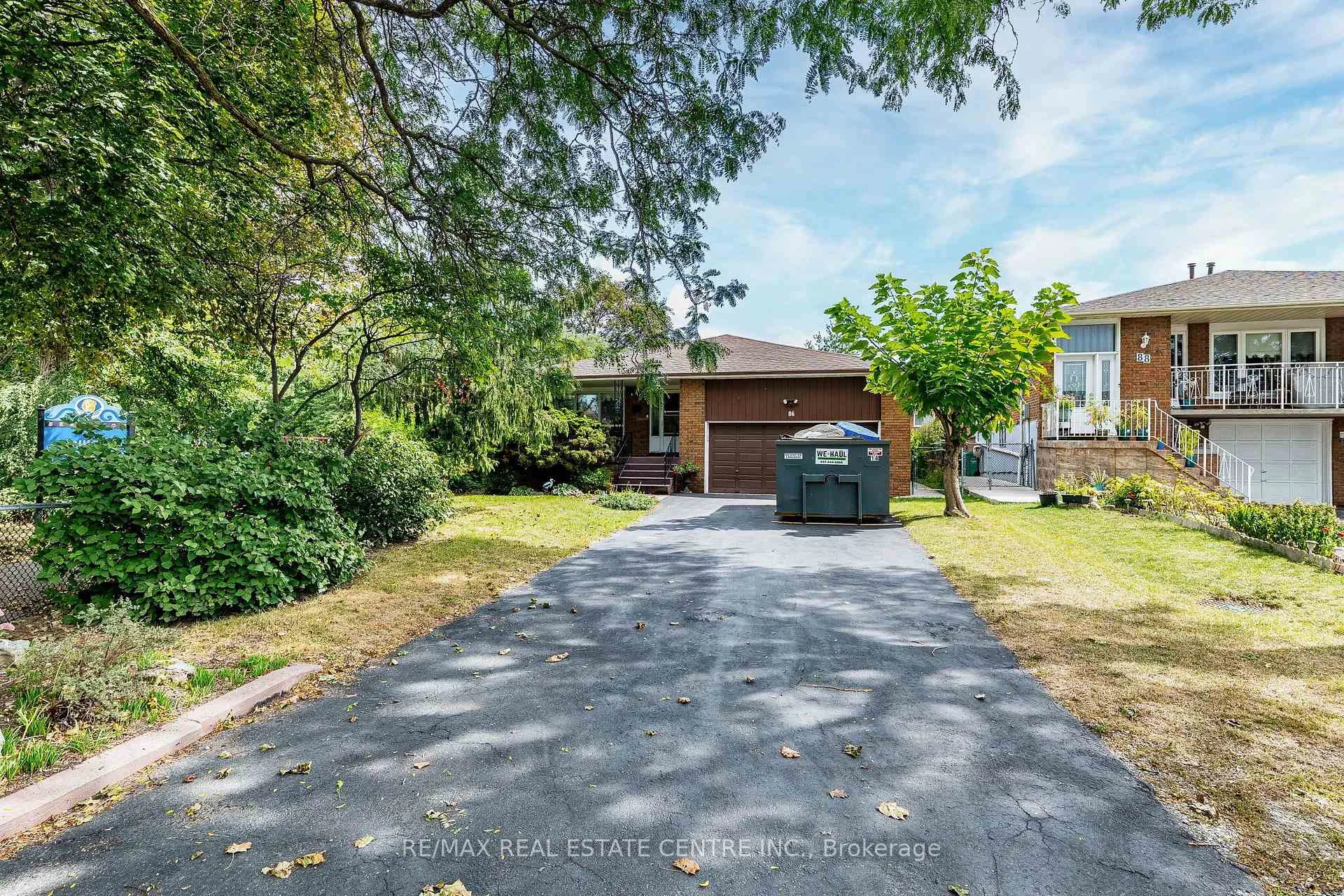 Photo 5 of 86 Jade Crescent, Brampton, Northgate — HOMEH