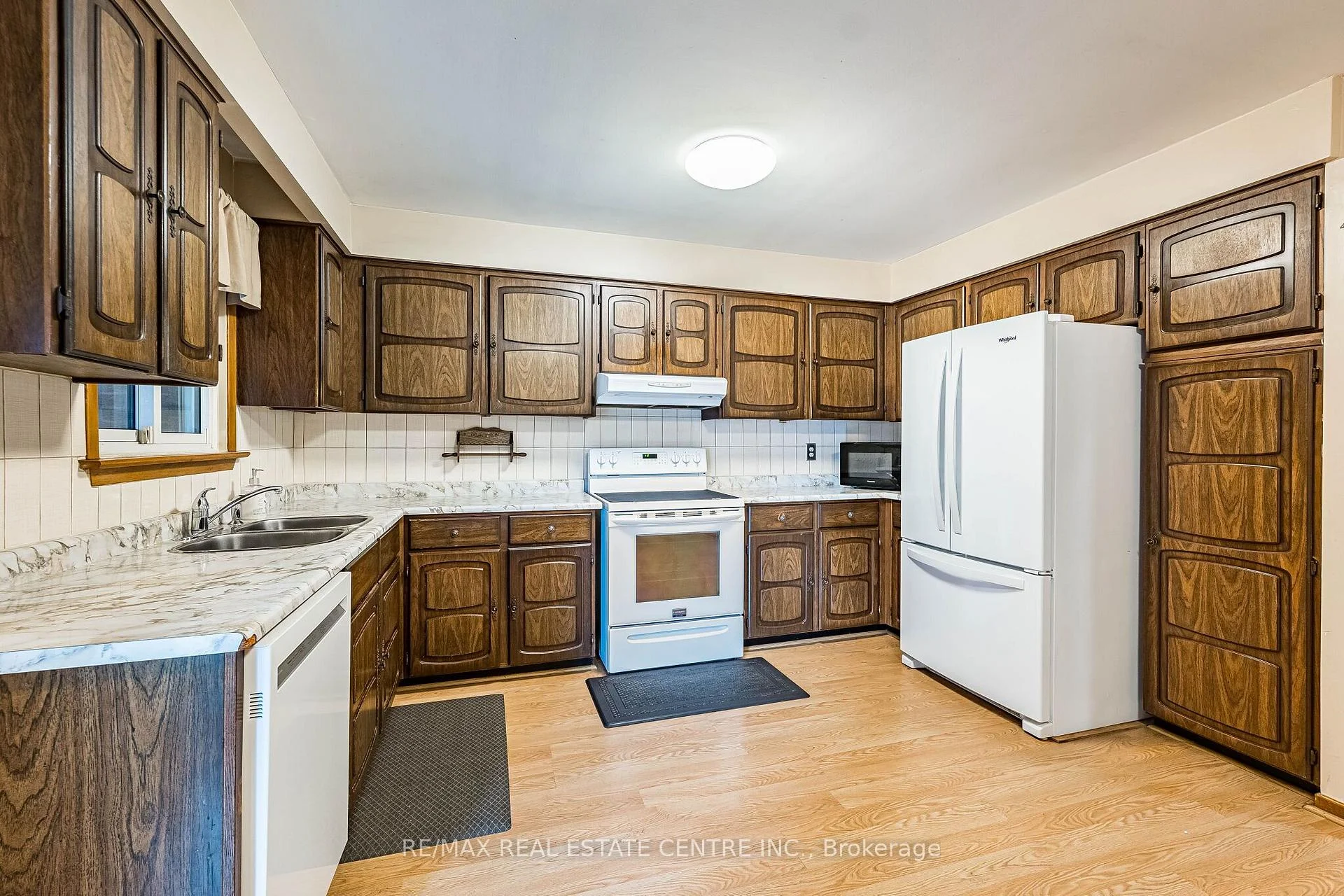 Photo 17 of 86 Jade Crescent, Brampton, Northgate — HOMEH