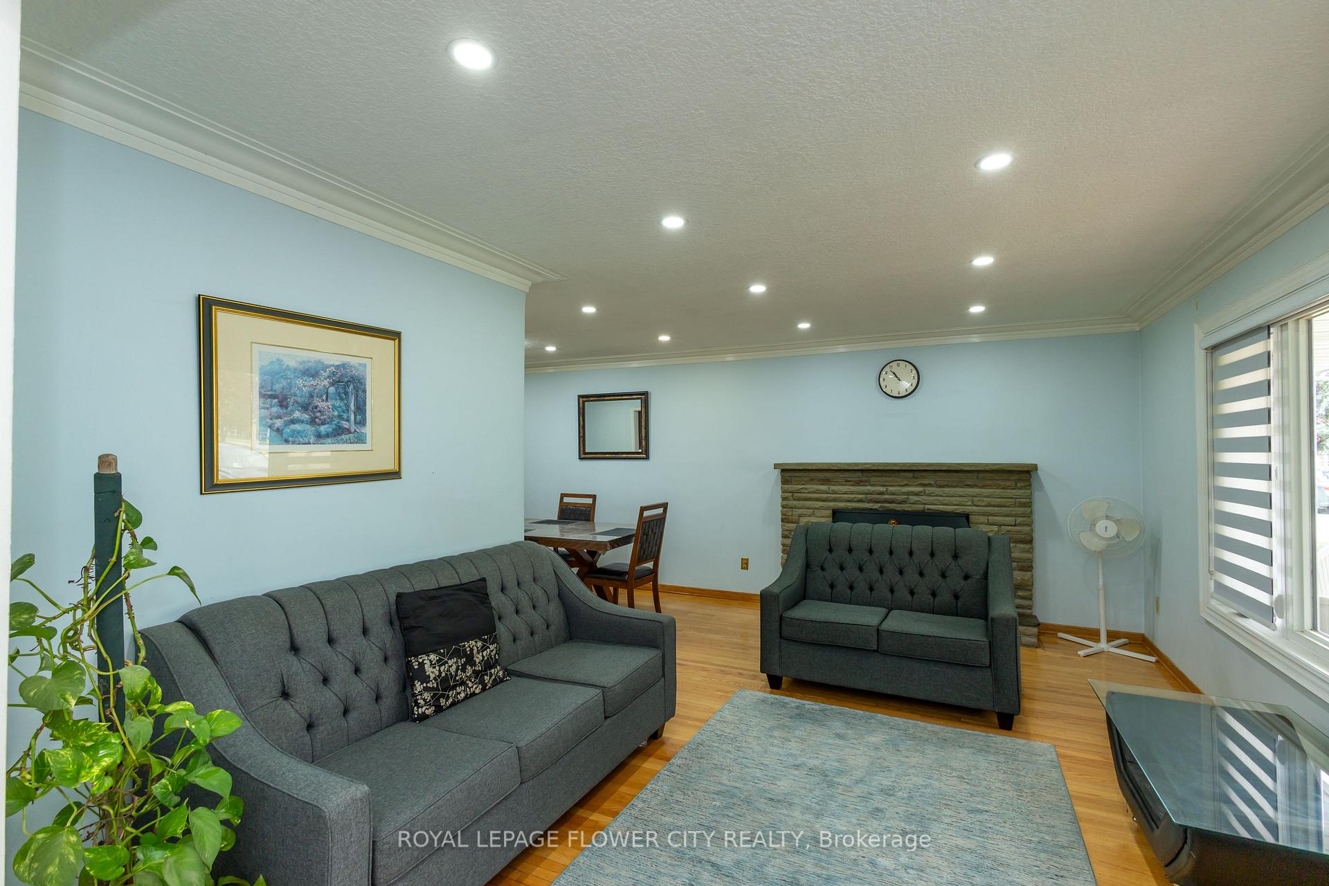 Photo 11 of 3151 Mayfield Road, Brampton, Snelgrove — HOMEH