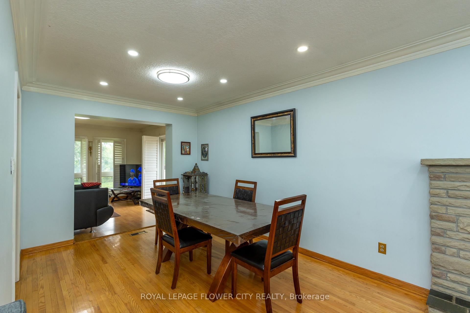 Photo 15 of 3151 Mayfield Road, Brampton, Snelgrove — HOMEH