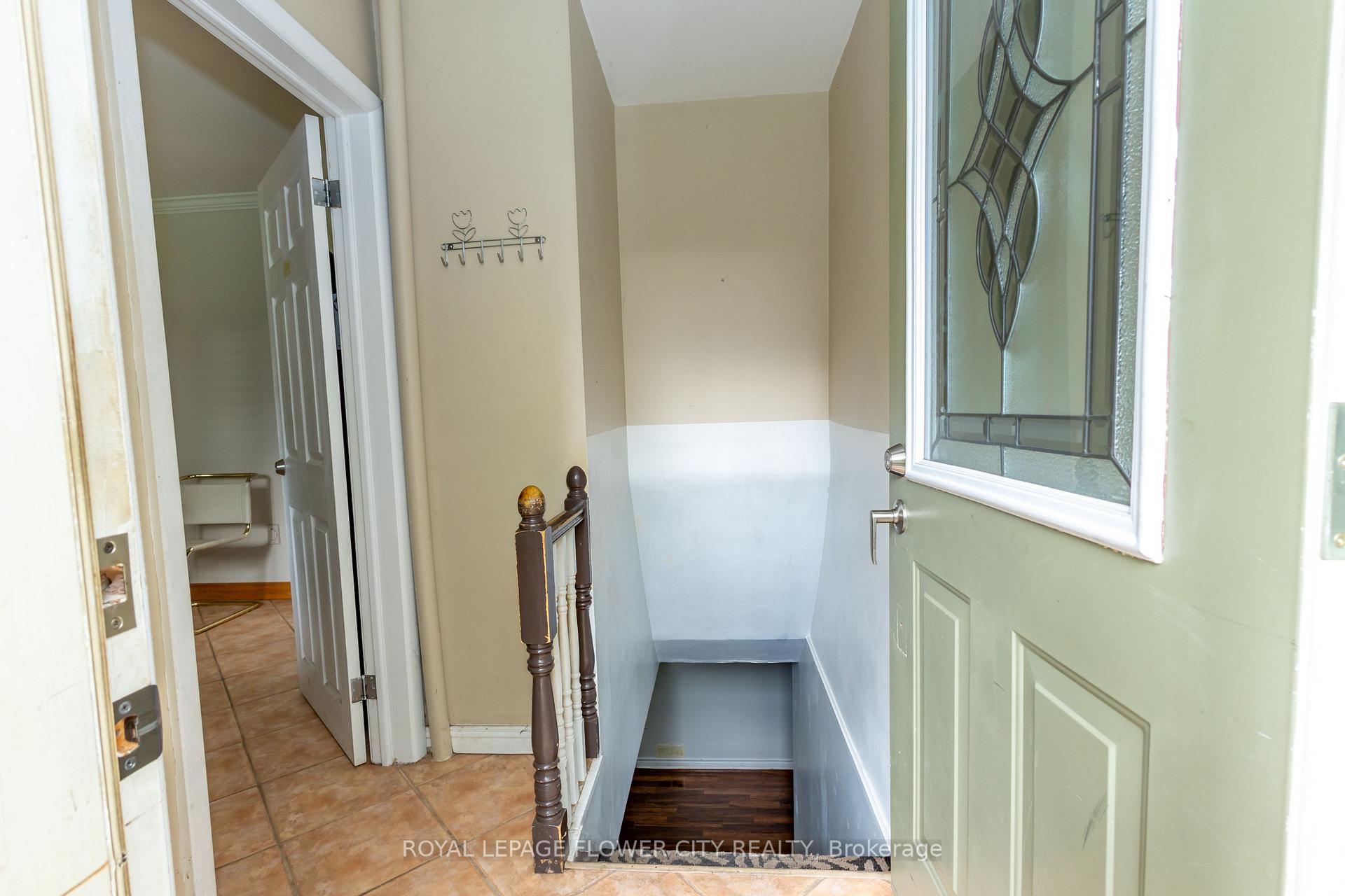 Photo 30 of 3151 Mayfield Road, Brampton, Snelgrove — HOMEH
