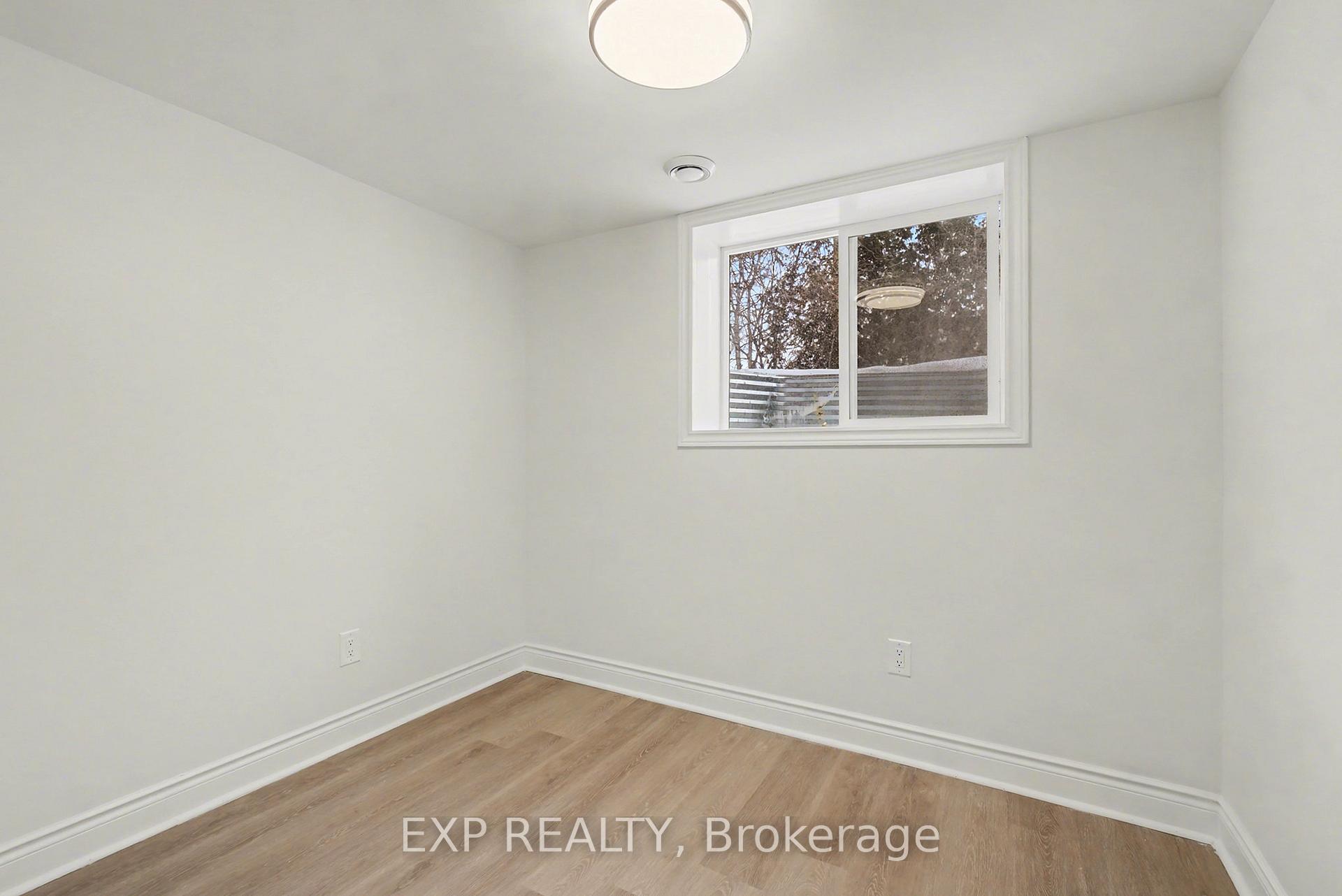 Photo 6 of Unit B, 1181 Tara Drive, Ottawa, Copeland Park — HOMEH