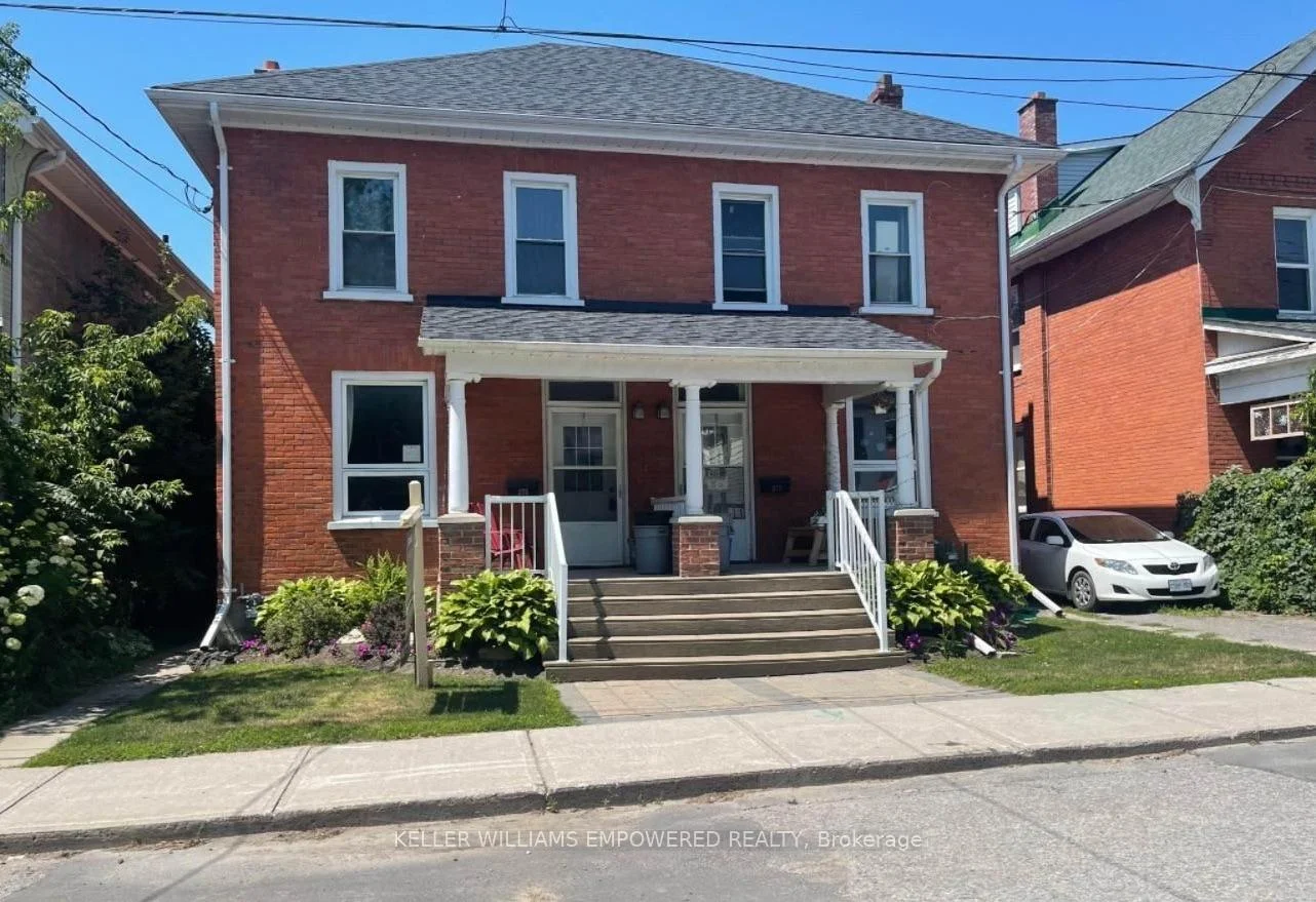Photo 16 of 271 Thomas Street, Peterborough, Town Ward 3 — HOMEH