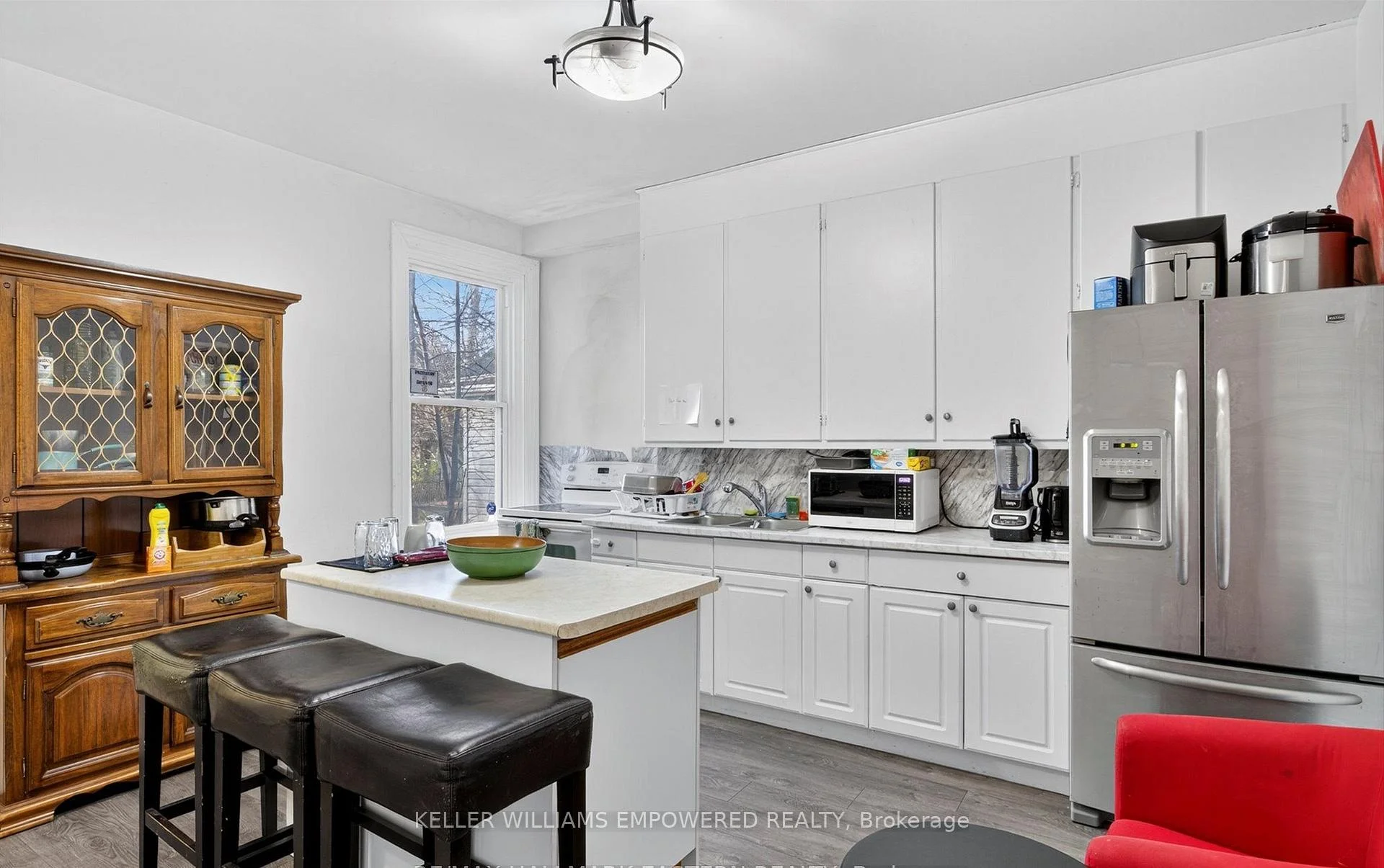 Photo 19 of 271 Thomas Street, Peterborough, Town Ward 3 — HOMEH