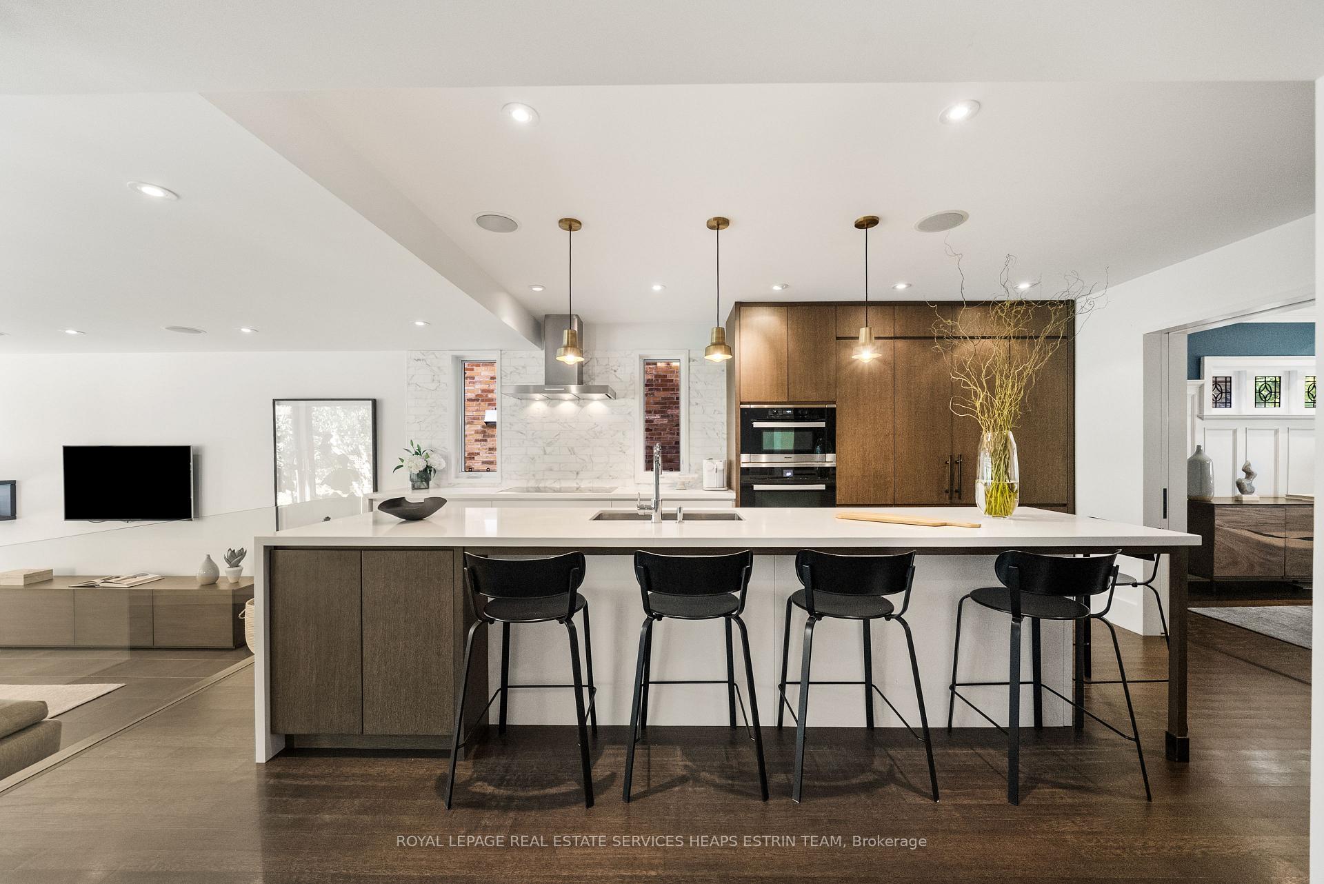 Photo 9 of 85 Douglas Drive, Toronto, Rosedale-Moore Park — HOMEH