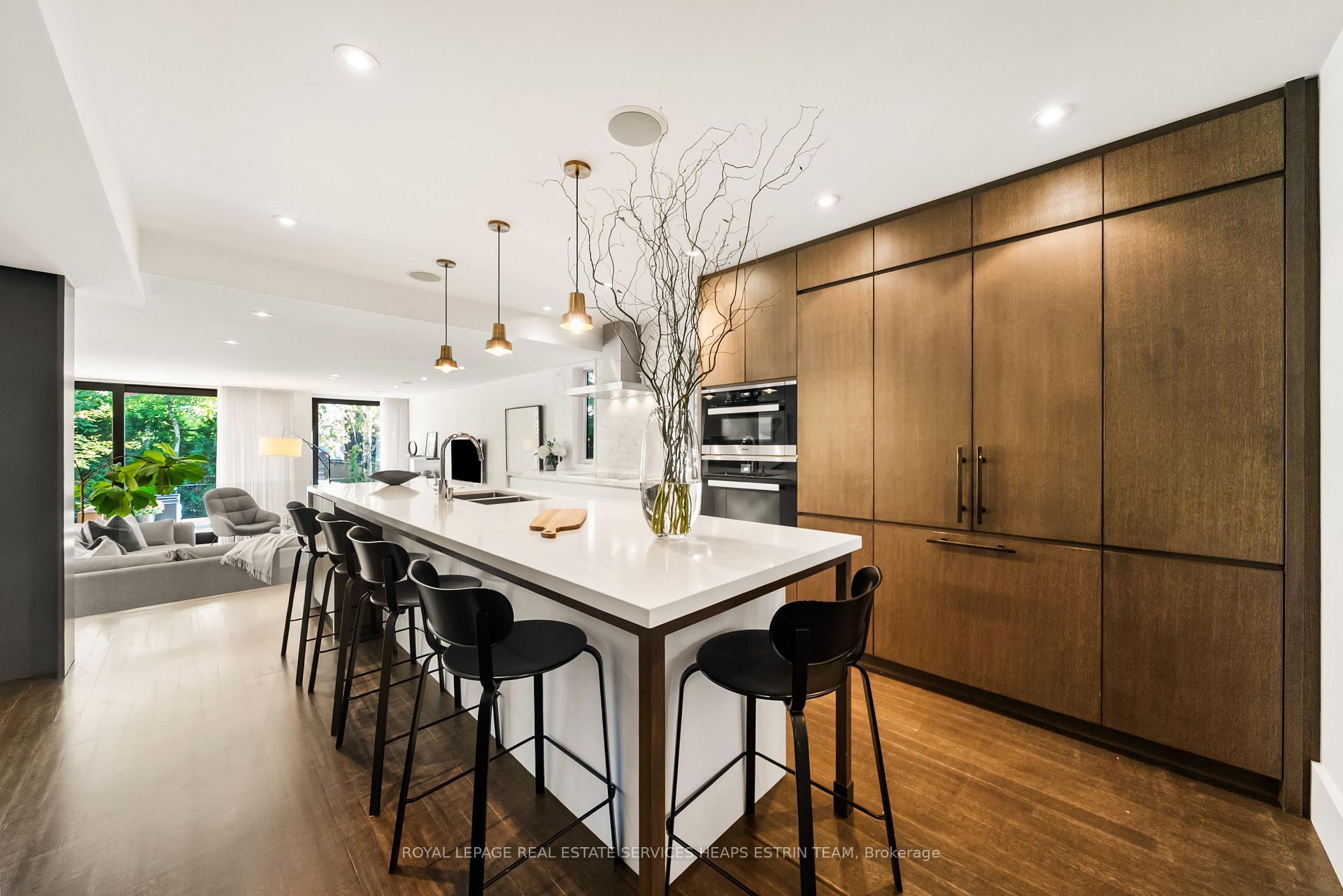 Photo 10 of 85 Douglas Drive, Toronto, Rosedale-Moore Park — HOMEH