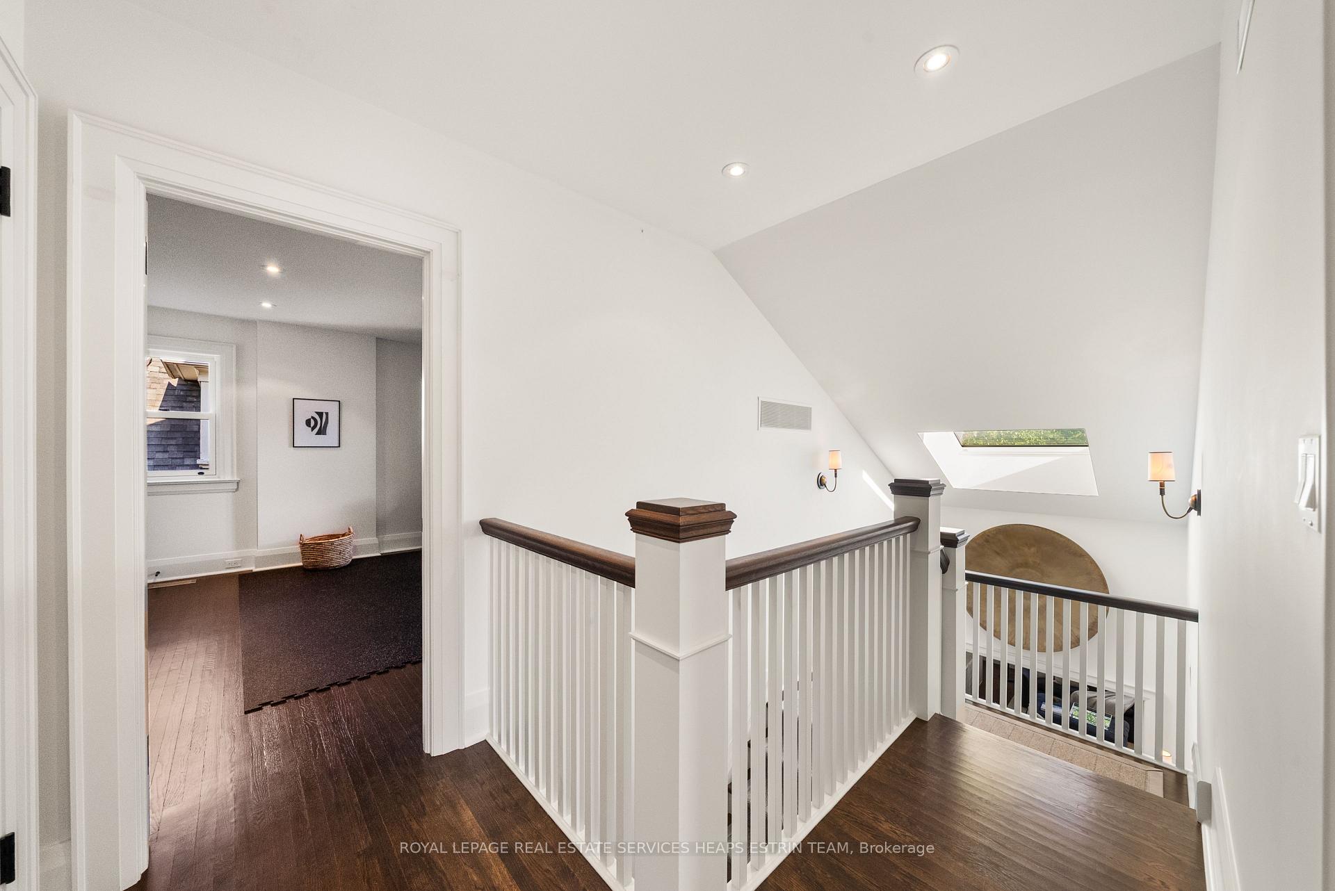 Photo 34 of 85 Douglas Drive, Toronto, Rosedale-Moore Park — HOMEH