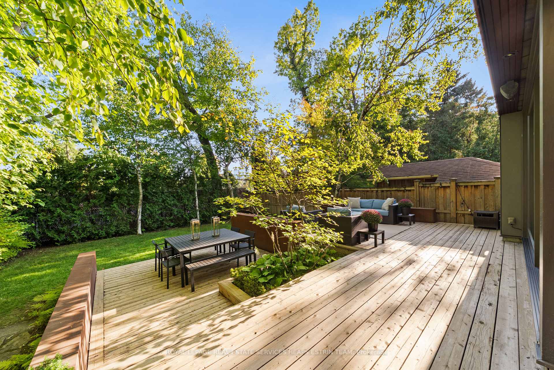 Photo 43 of 85 Douglas Drive, Toronto, Rosedale-Moore Park — HOMEH