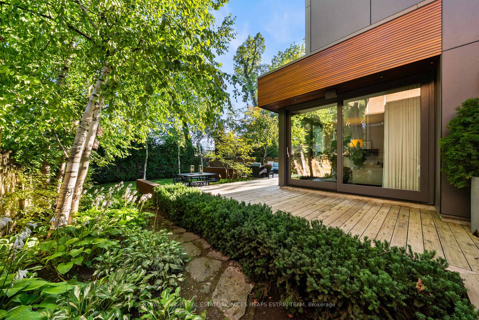 Photo 46 of 85 Douglas Drive, Toronto, Rosedale-Moore Park — HOMEH