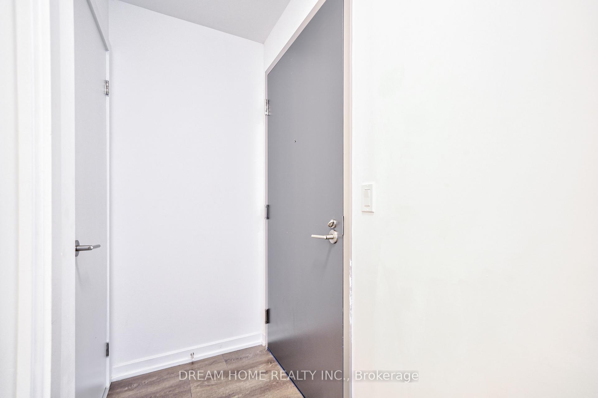 Photo 10 of Unit 2208, 32 Forest Manor Road, North York, Henry Farm — HOMEH