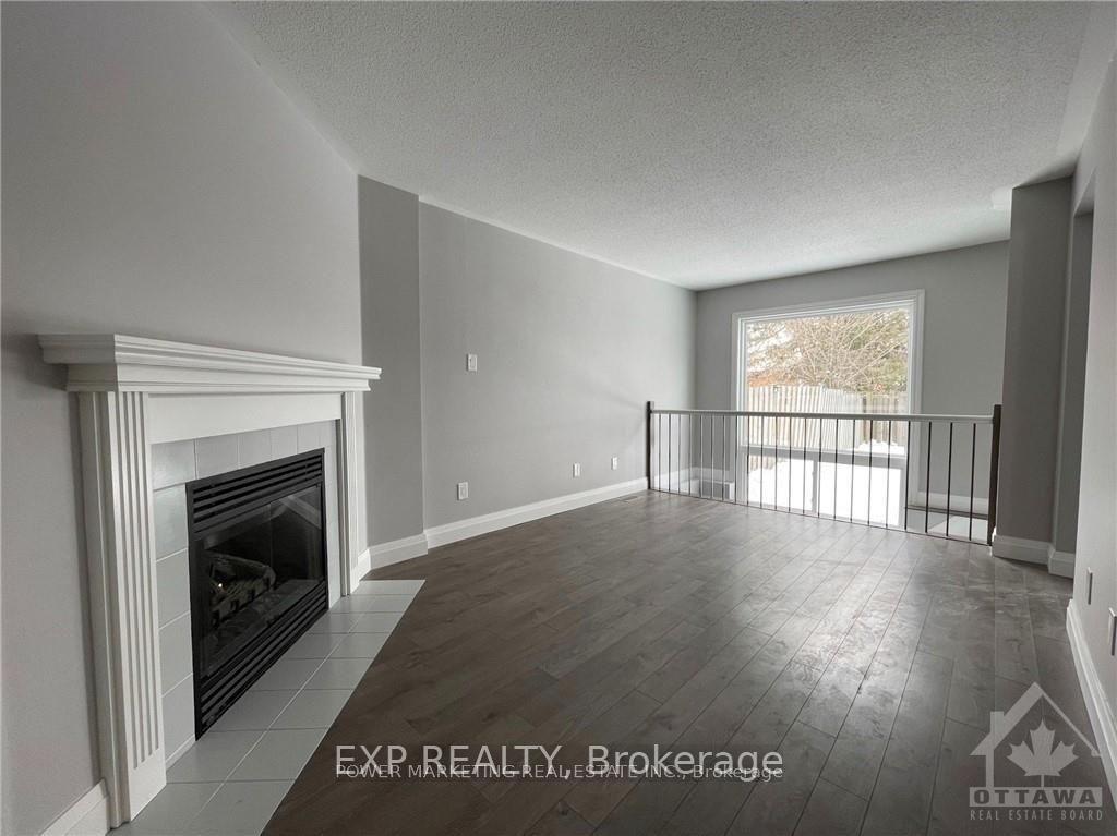 Photo 12 of 203 Thornbury Crescent, Ottawa, Centrepointe — HOMEH