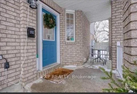 Photo 3 of 203 Thornbury Crescent, Ottawa, Centrepointe — HOMEH