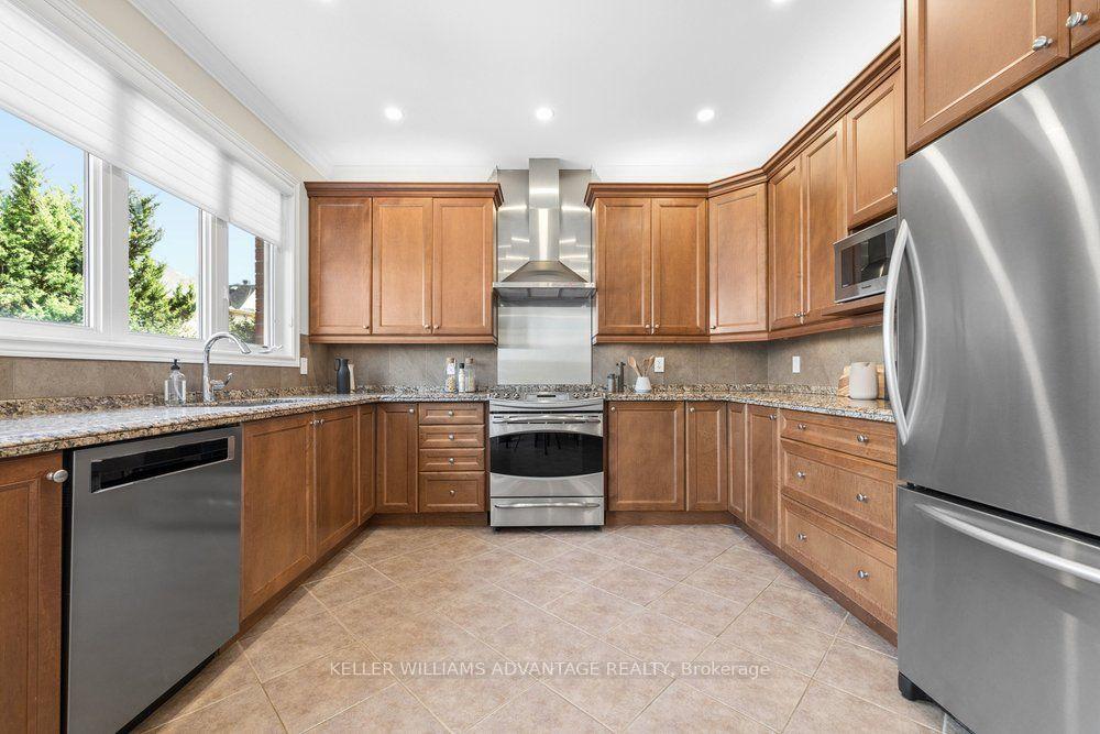 Photo 16 of 75 Forestbrook Drive, Markham, Box Grove — HOMEH